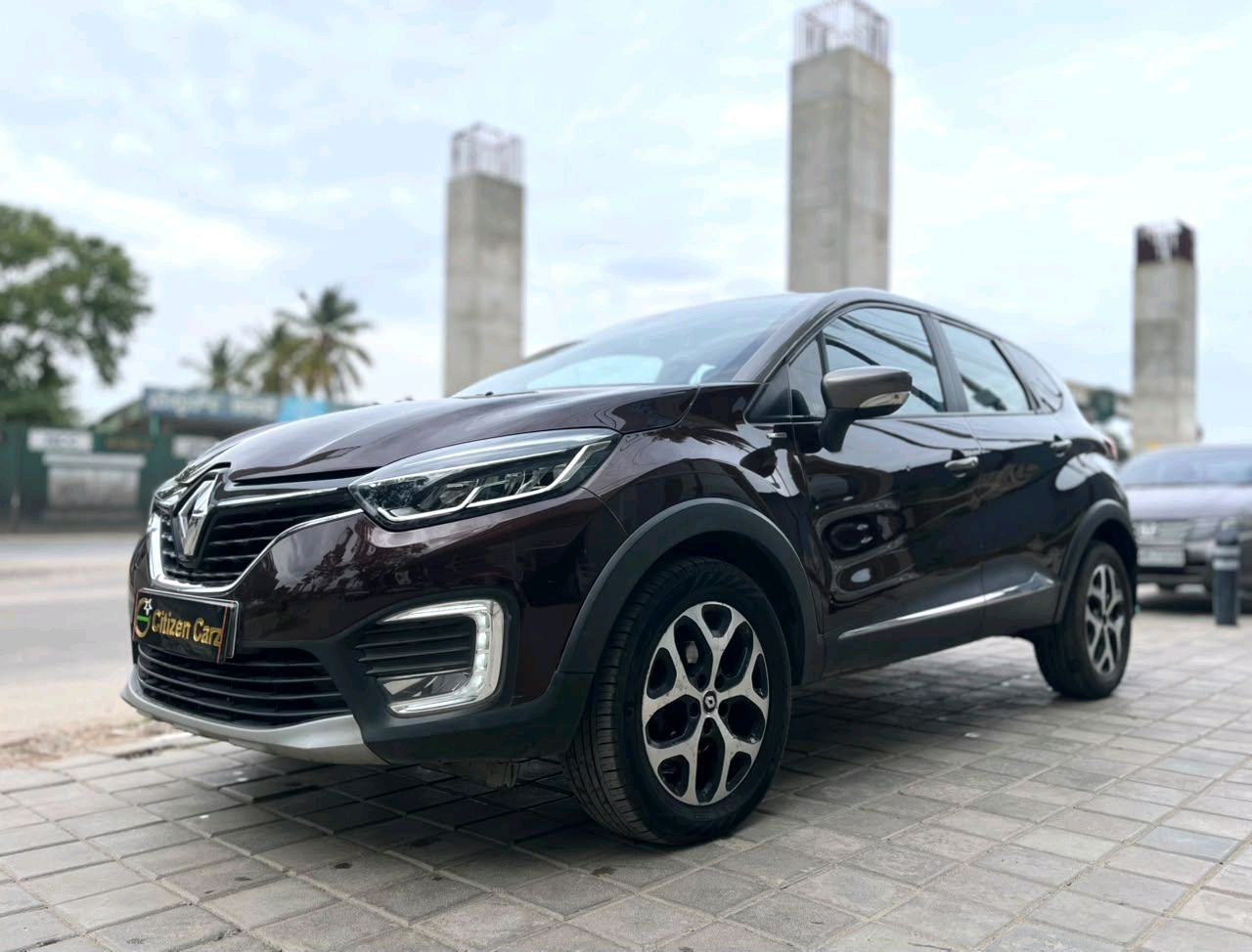Renault Captur photo 2