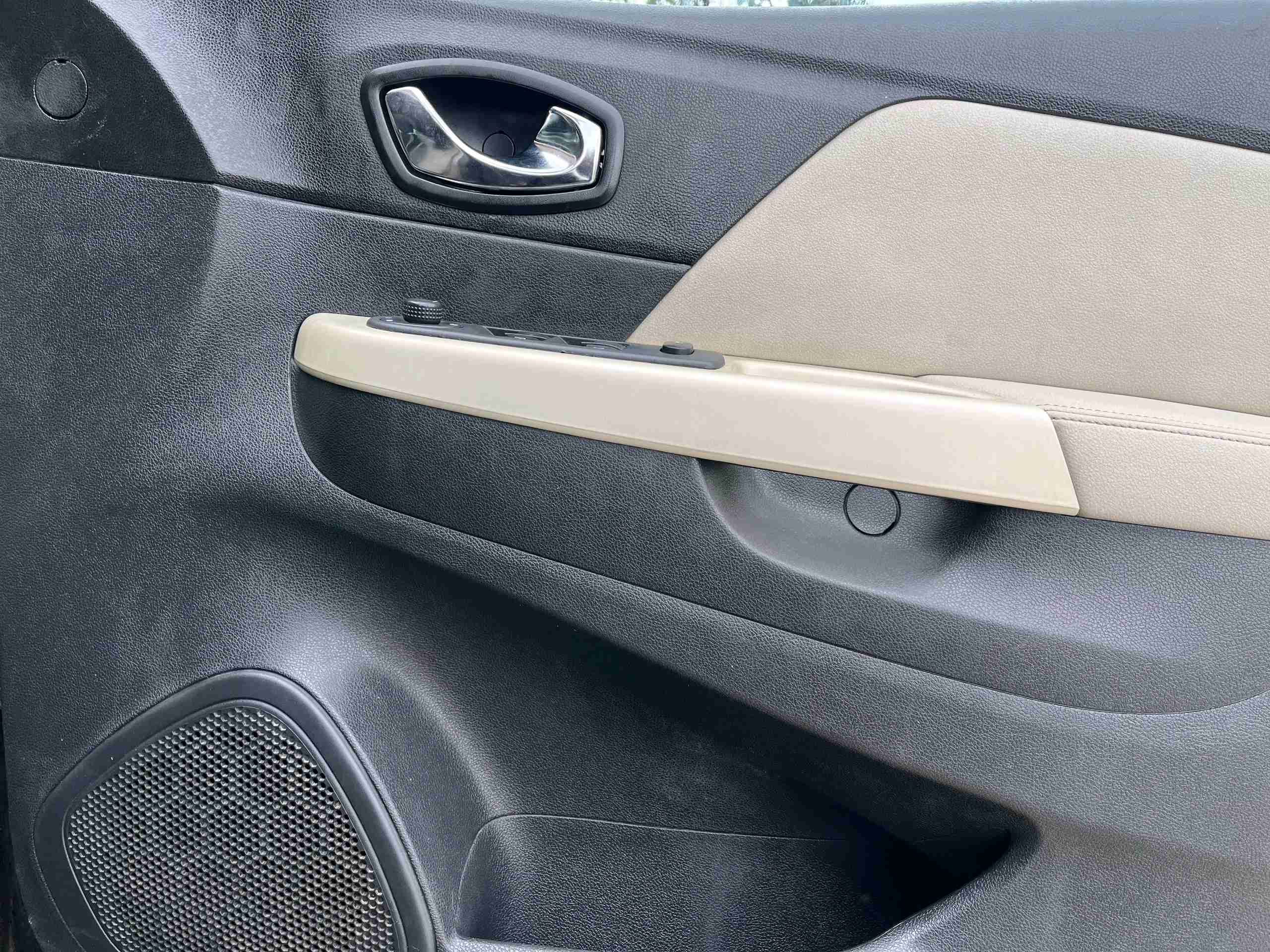 Renault Captur photo 3