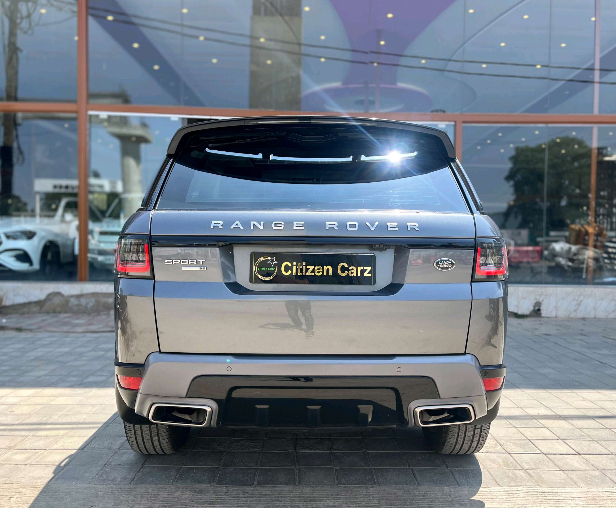 Land Rover Range Rover Sport photo 5