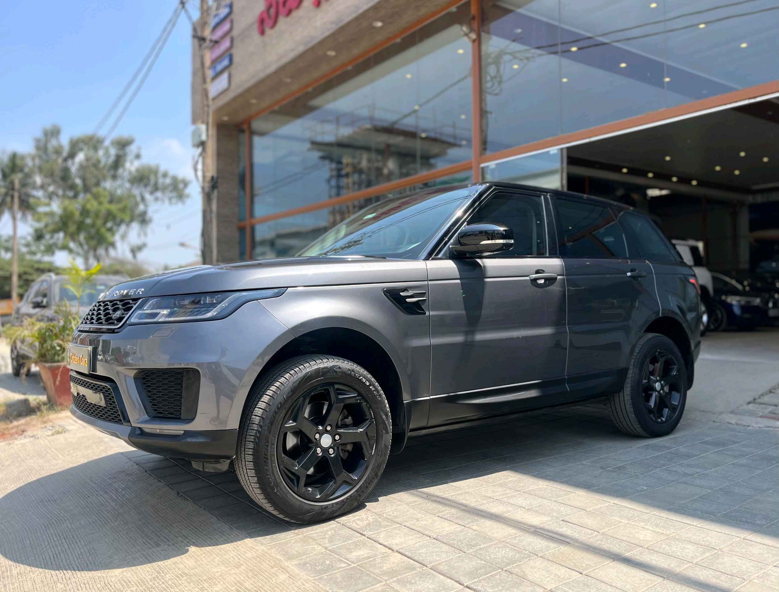 Land Rover Range Rover Sport photo 14