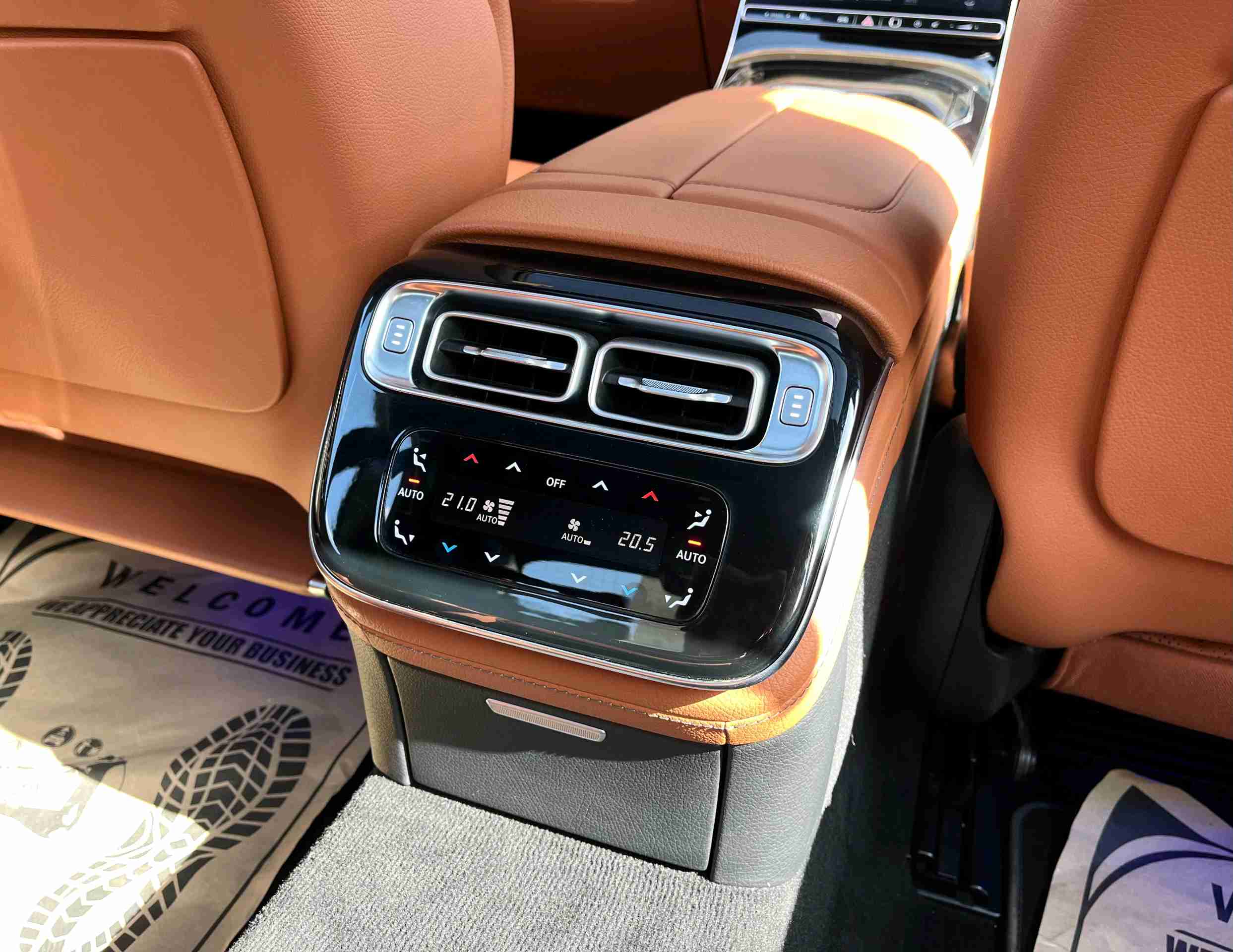 Mercedes Benz S Class photo 10