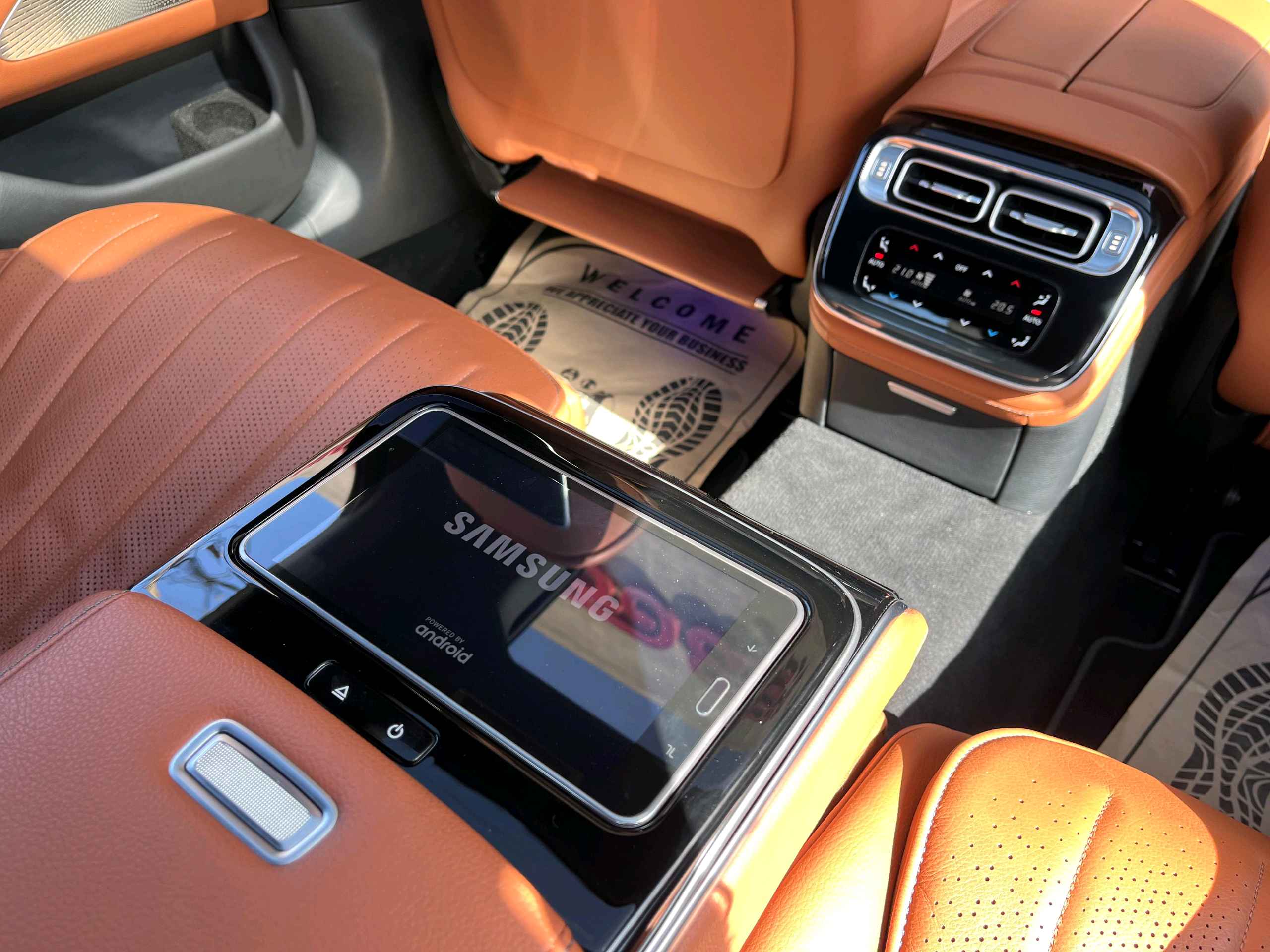Mercedes Benz S Class photo 8