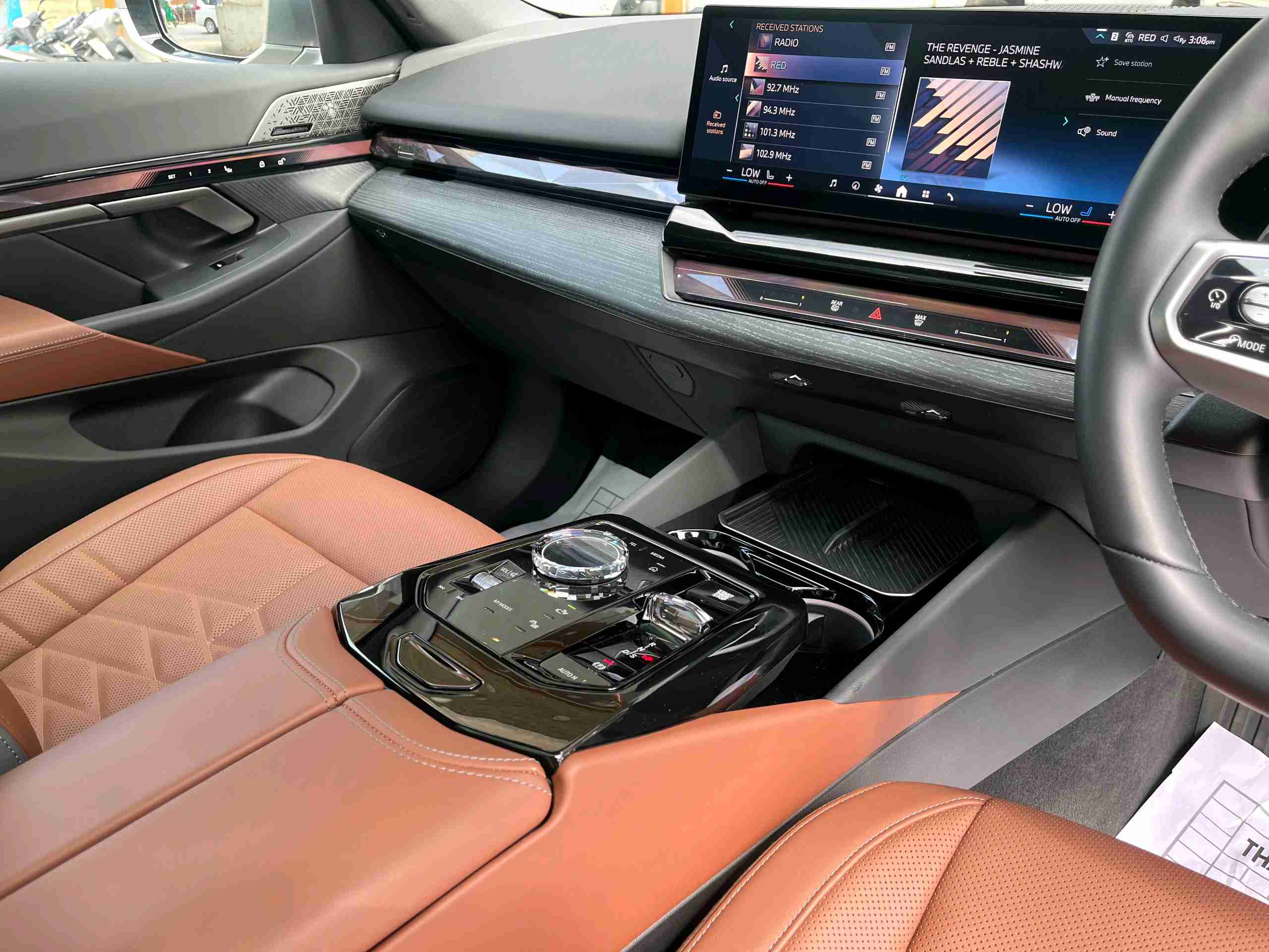 BMW 530li photo 18
