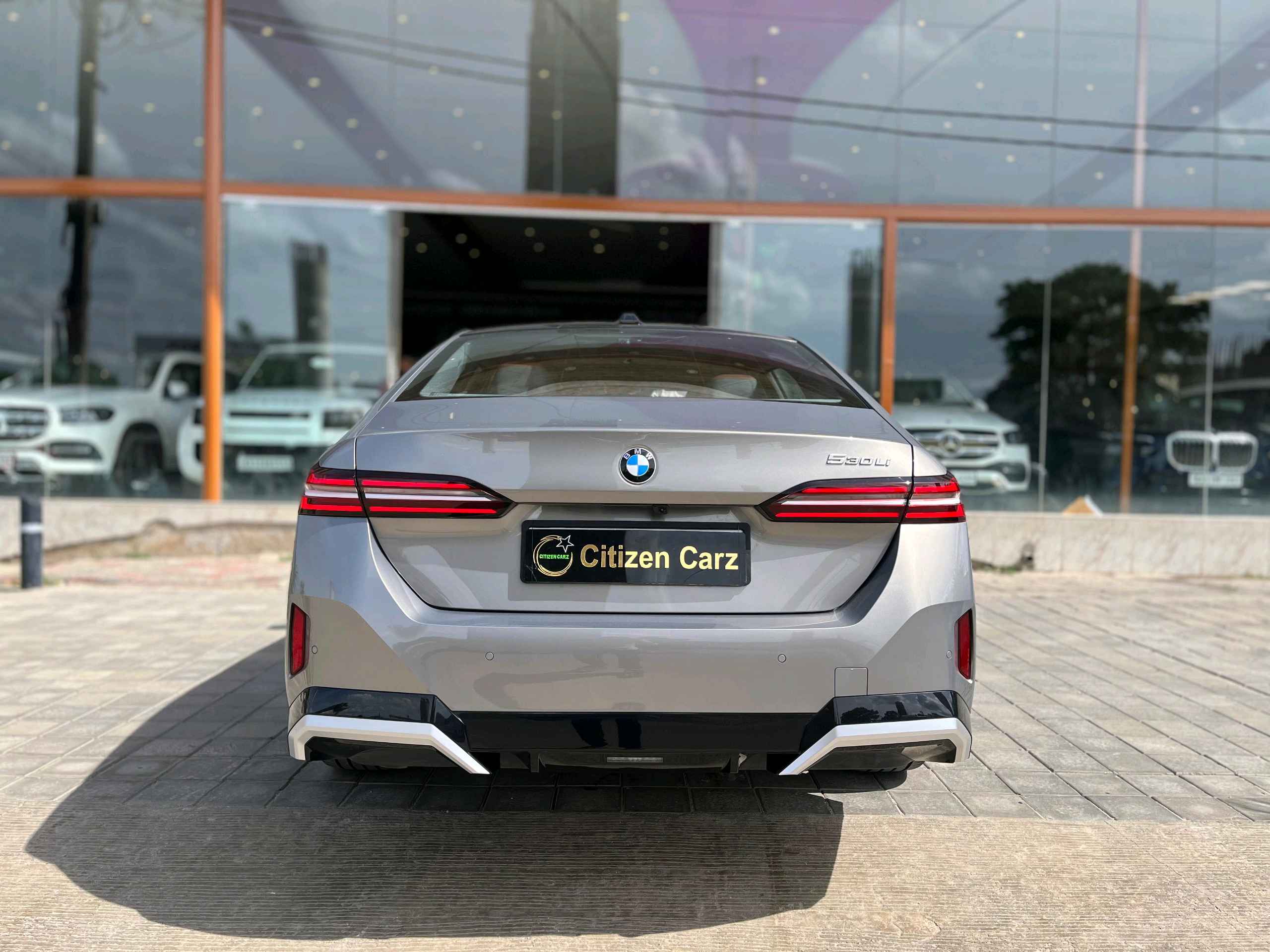 BMW 530li photo 4