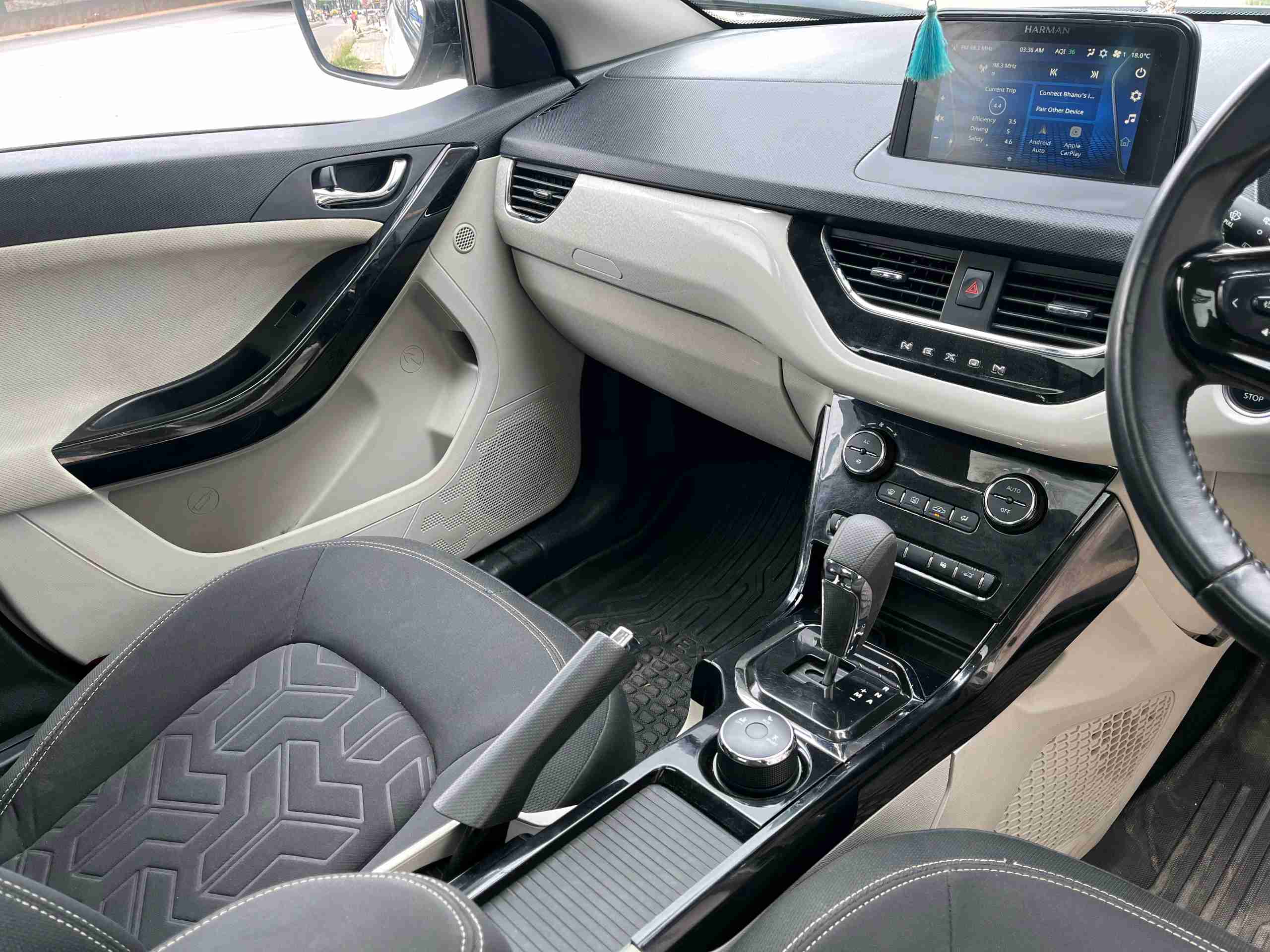Tata Nexon photo 7
