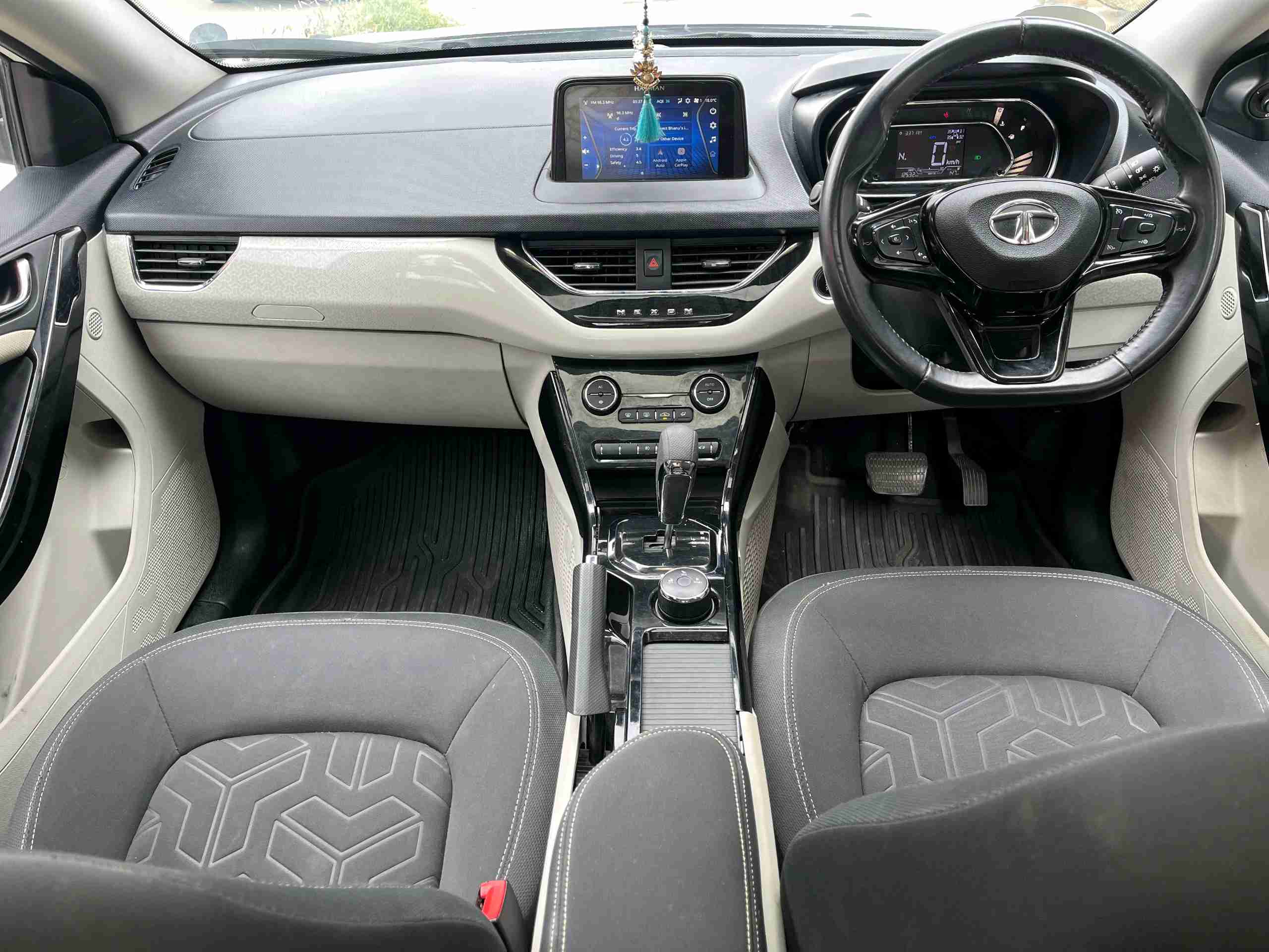 Tata Nexon photo 6
