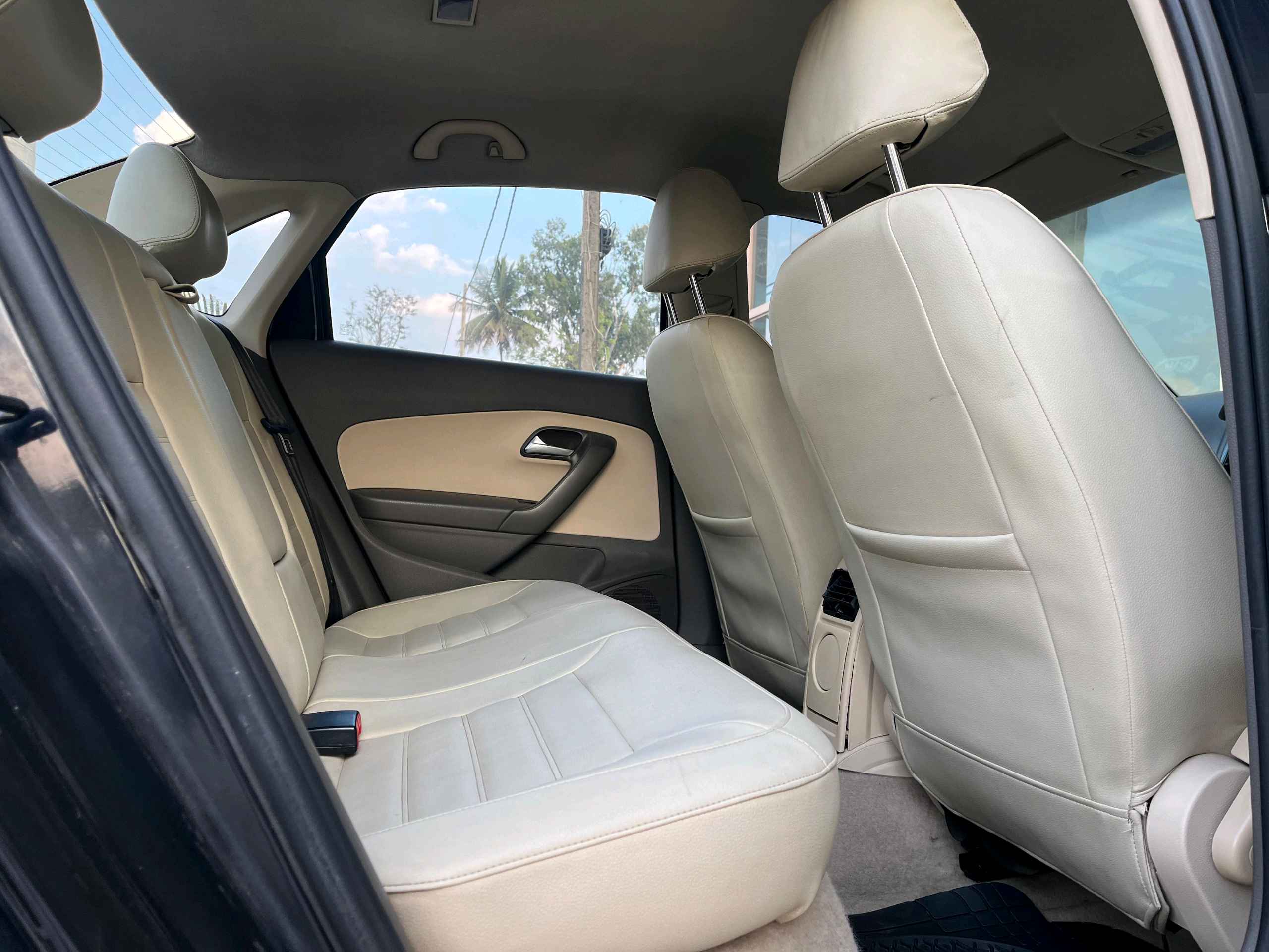 Volkswagen Vento photo 8