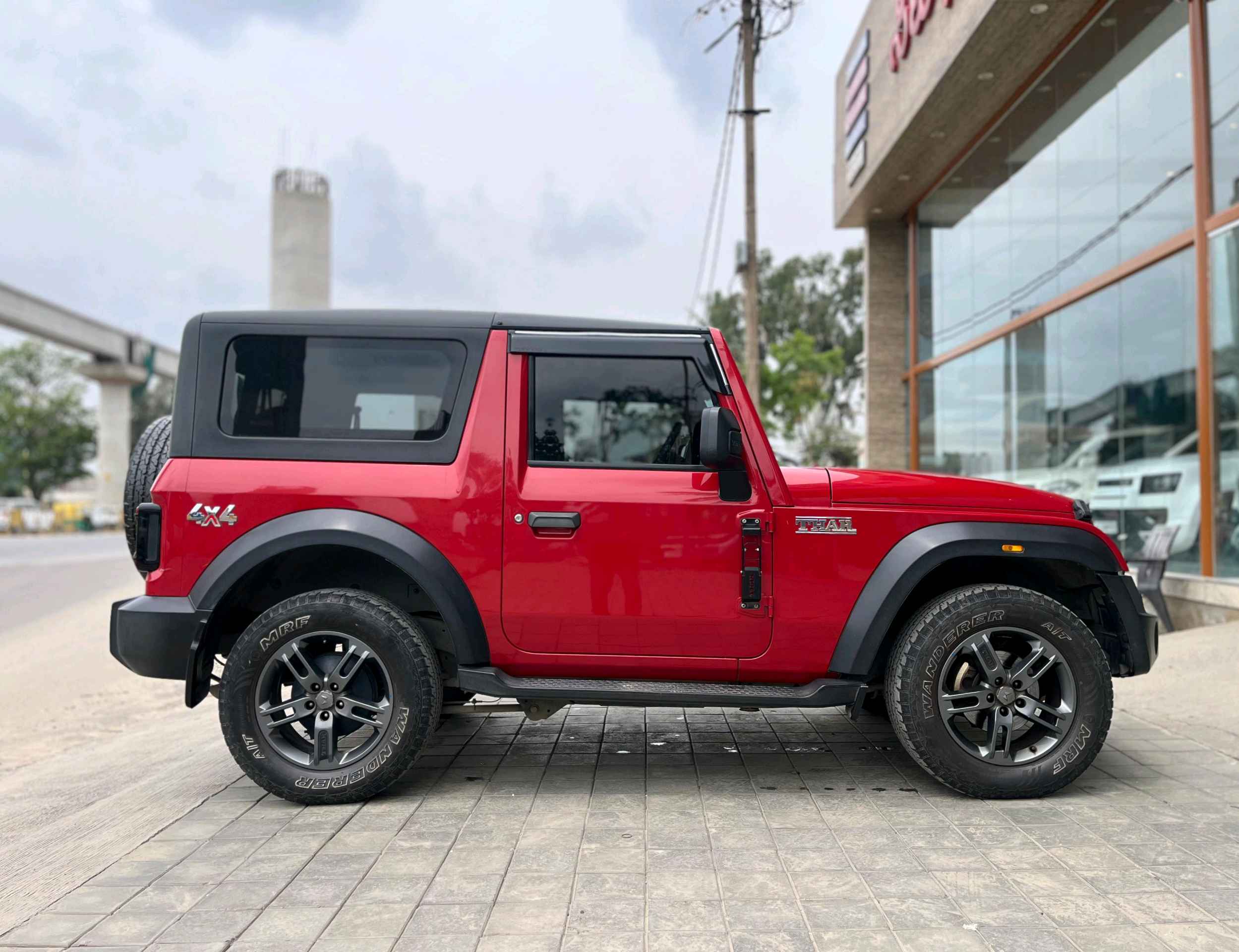 Mahindra Thar 4x4 photo 4