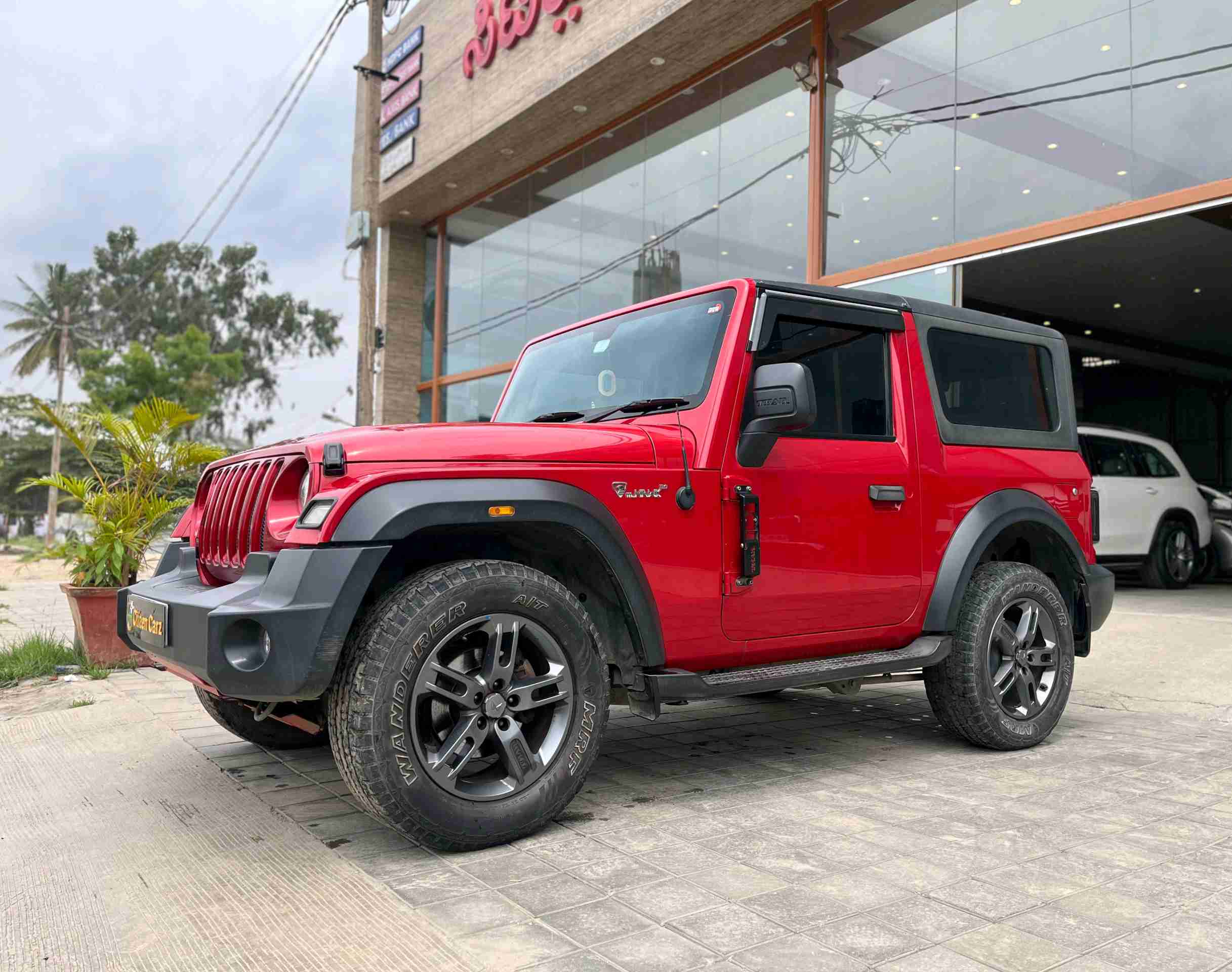 Mahindra Thar 4x4 photo 2
