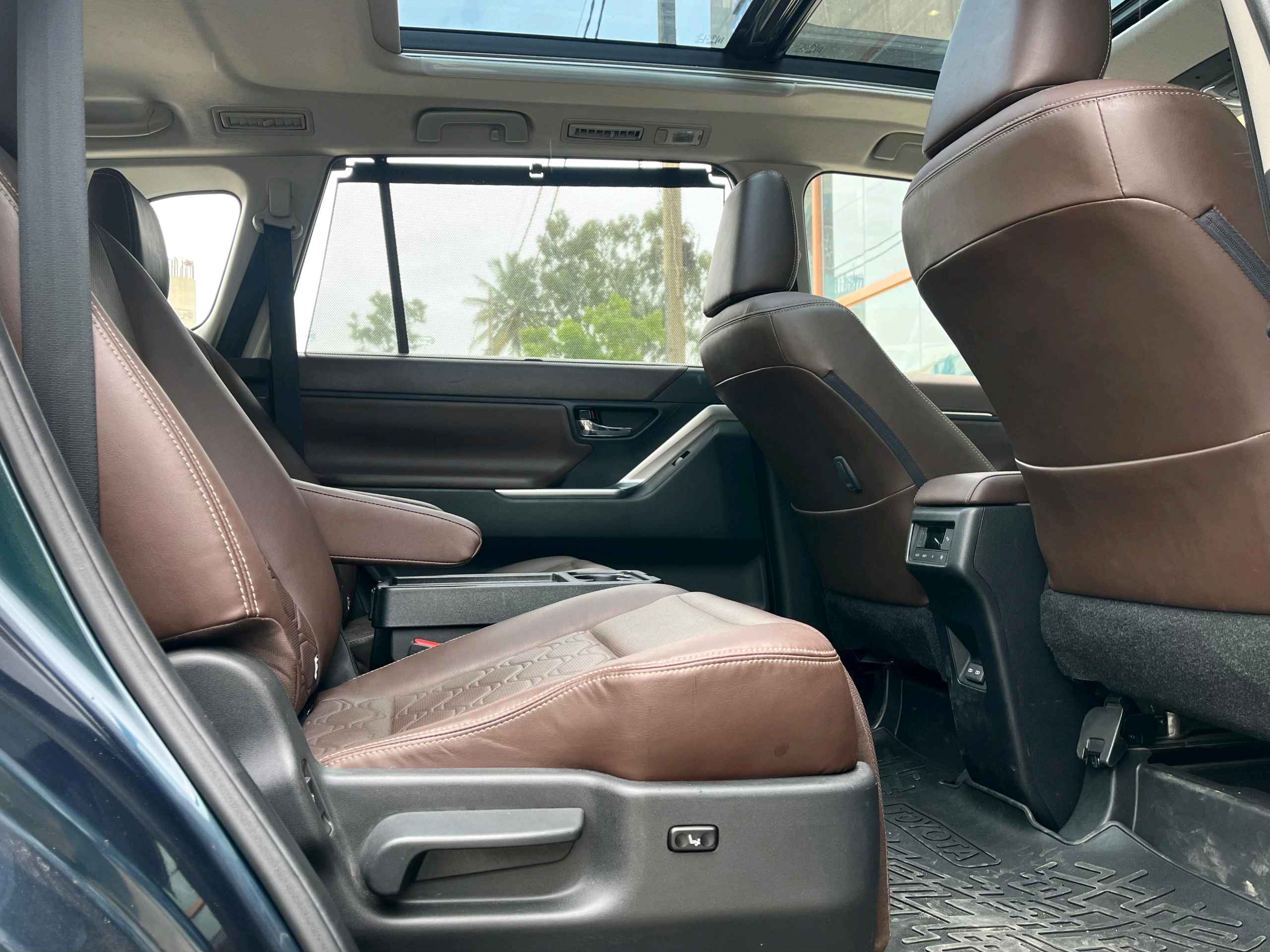 Toyota Innova Hycross photo 9