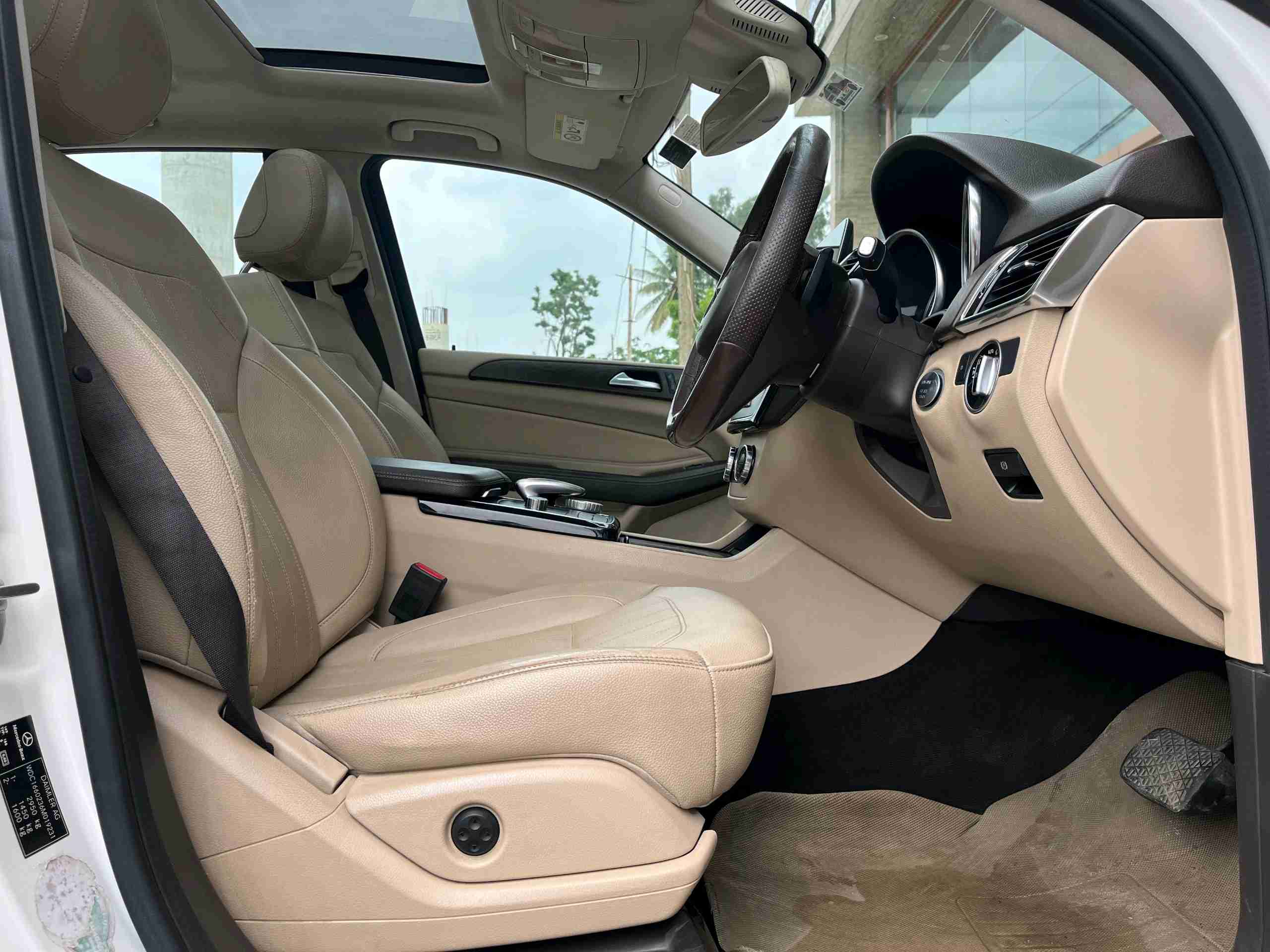 Mercedes Benz Gle photo 9