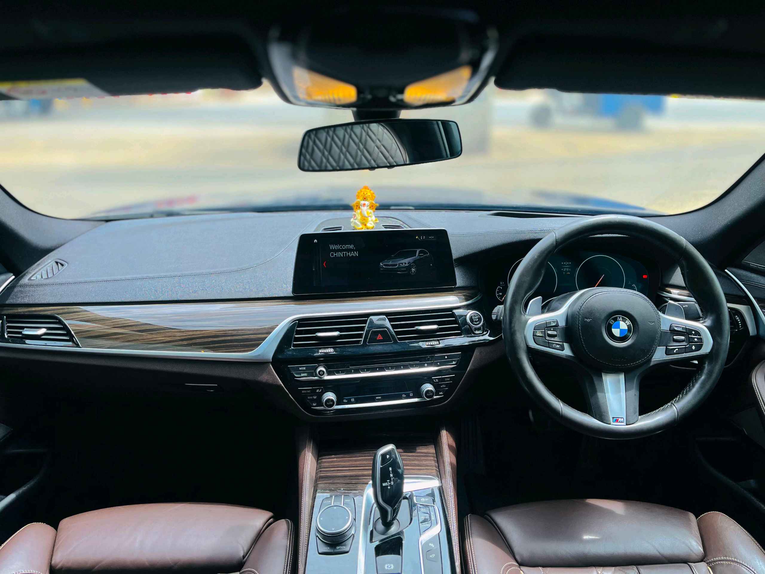 BMW 5 Series photo 6