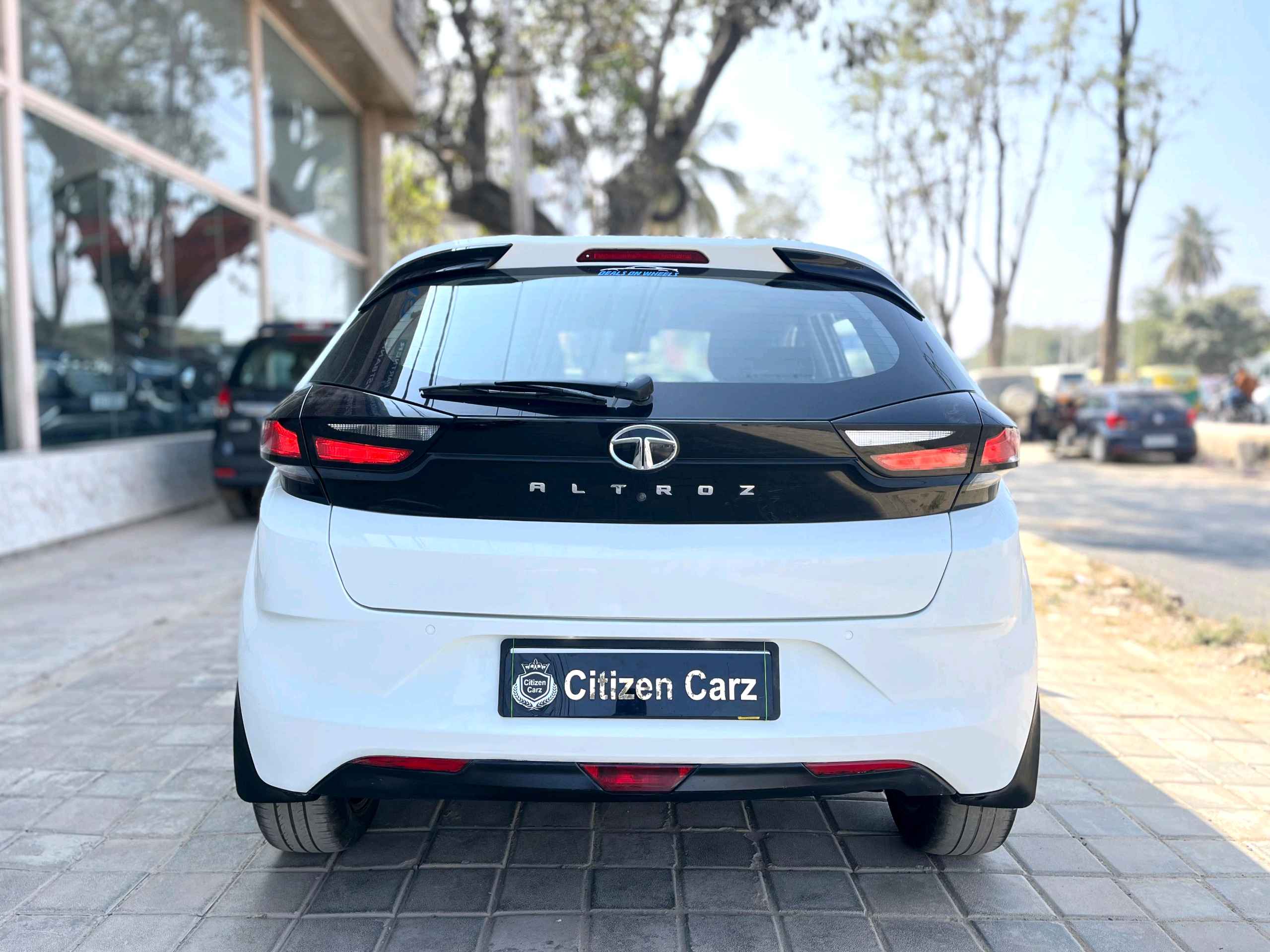 Tata Altroz photo 2