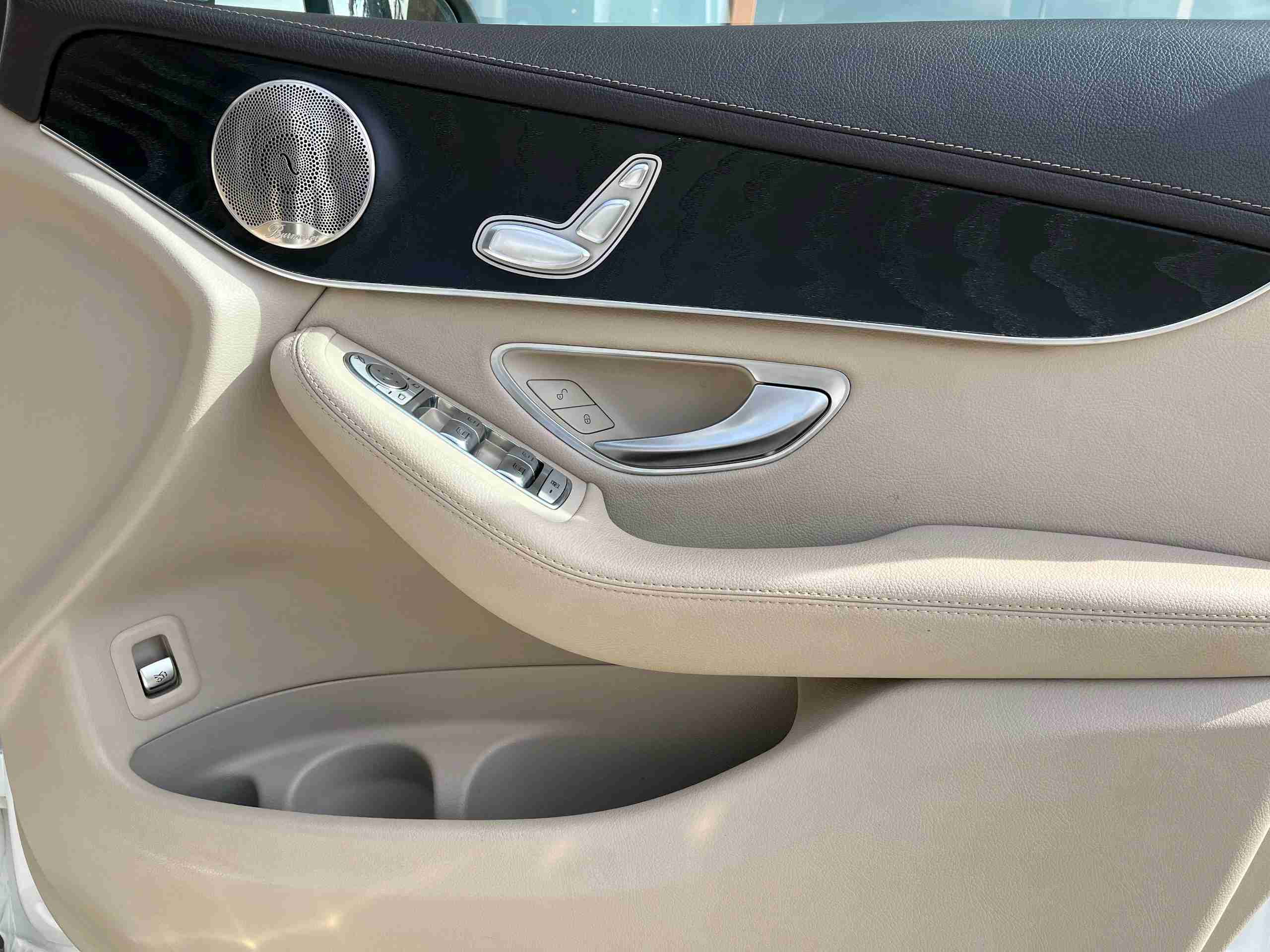 Mercedes Benz Glc photo 3