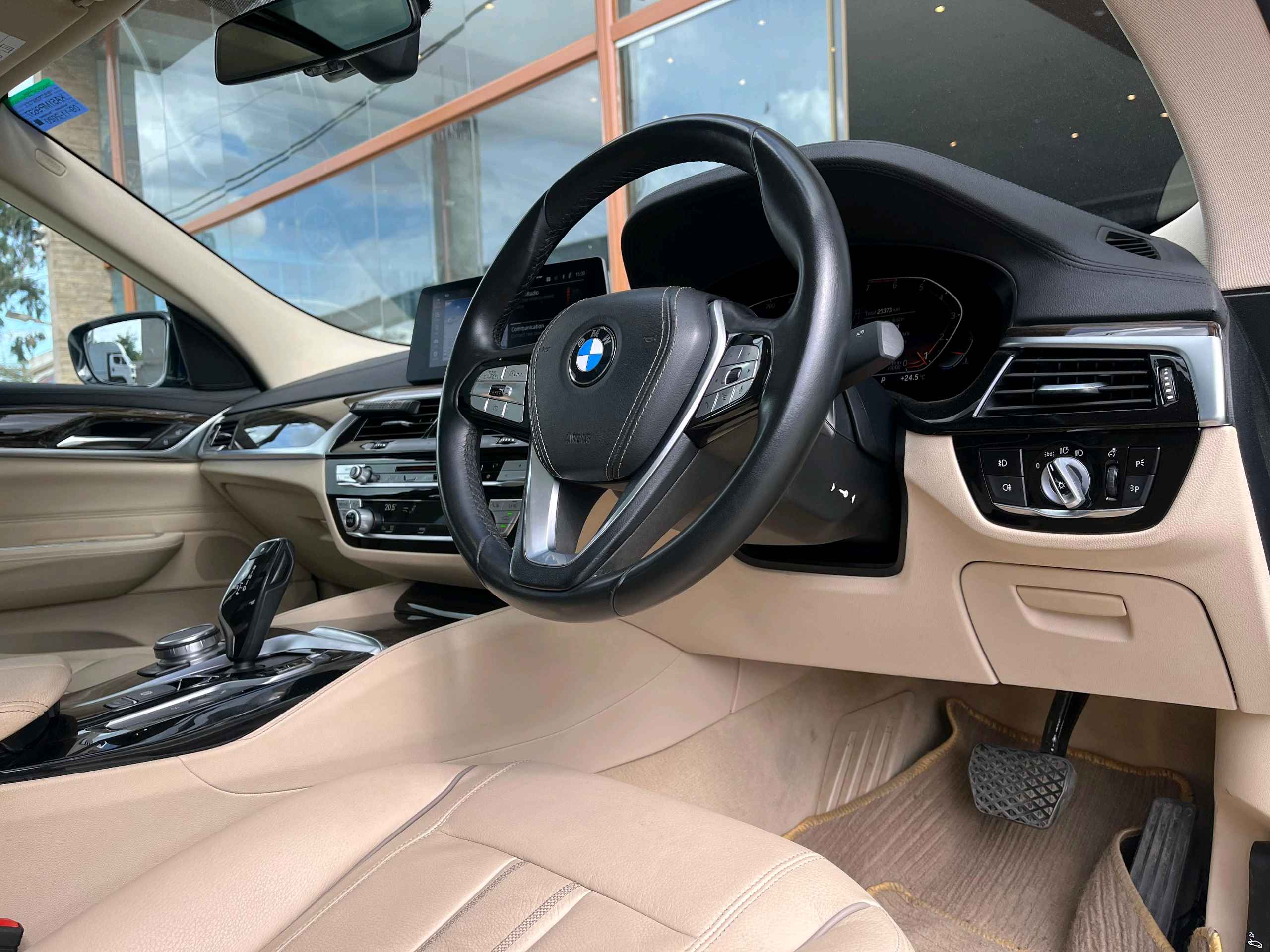 BMW 630i Gt photo 11