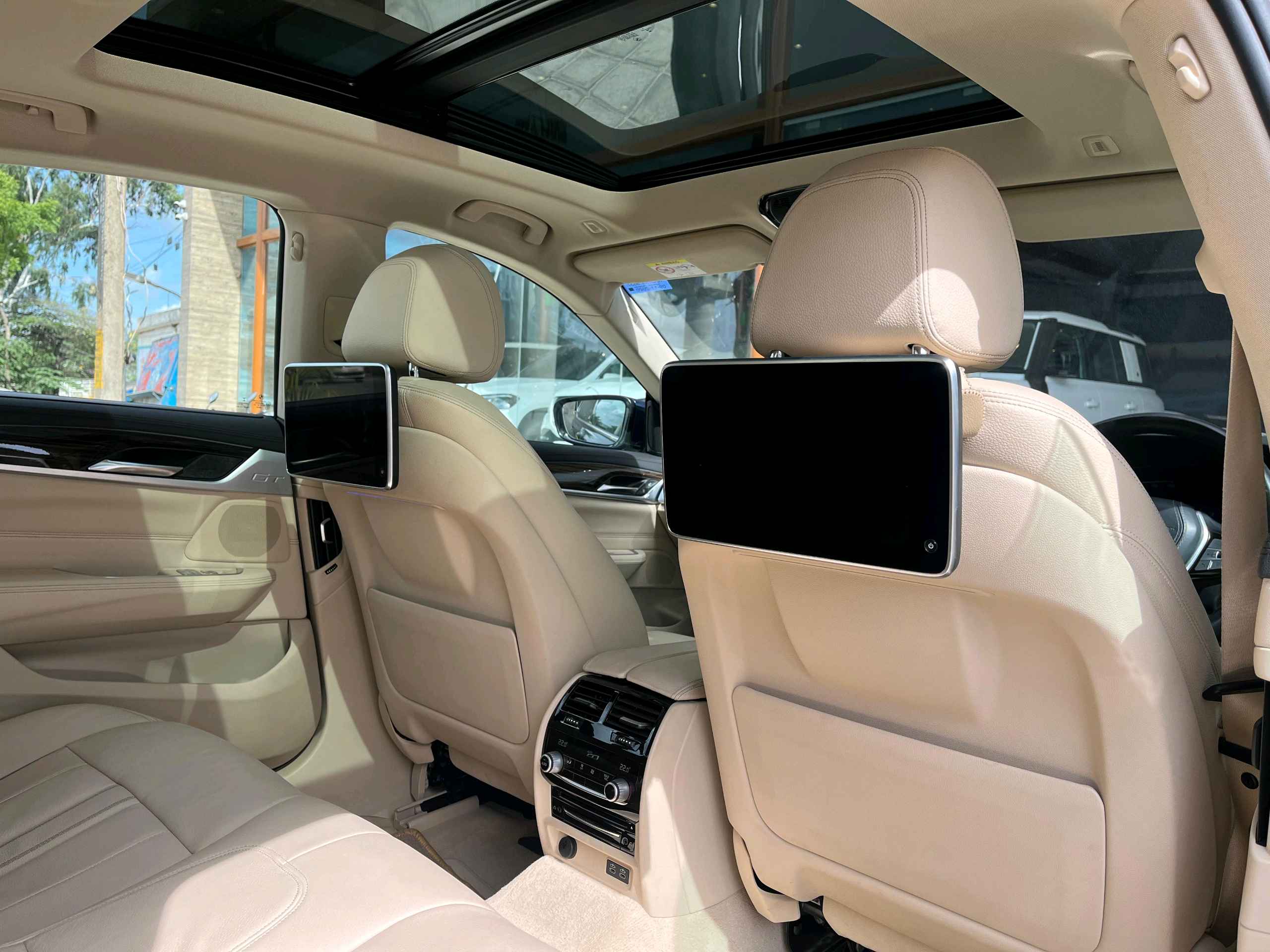 BMW 630i Gt photo 7