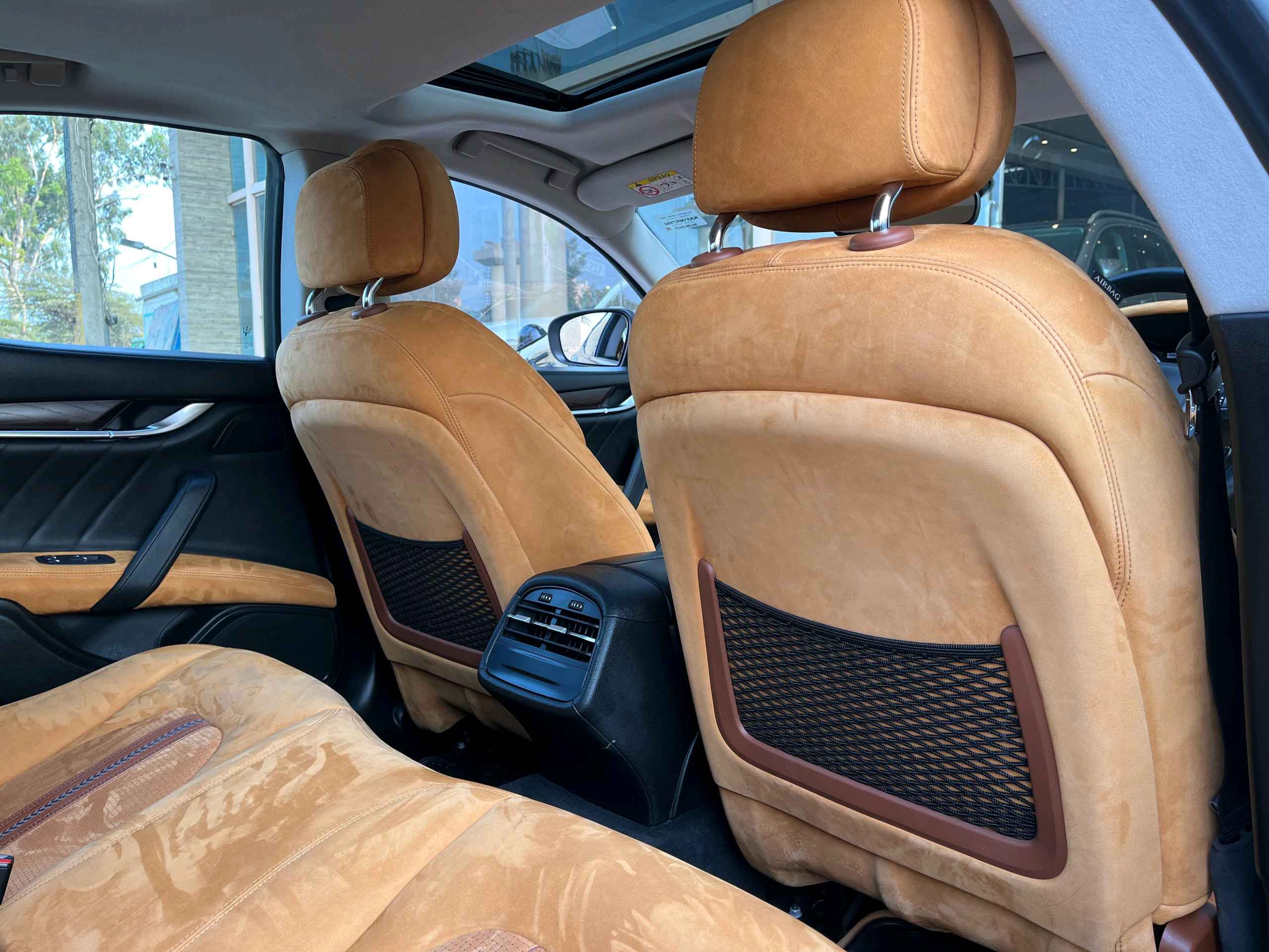 Maserati Ghibli photo 12