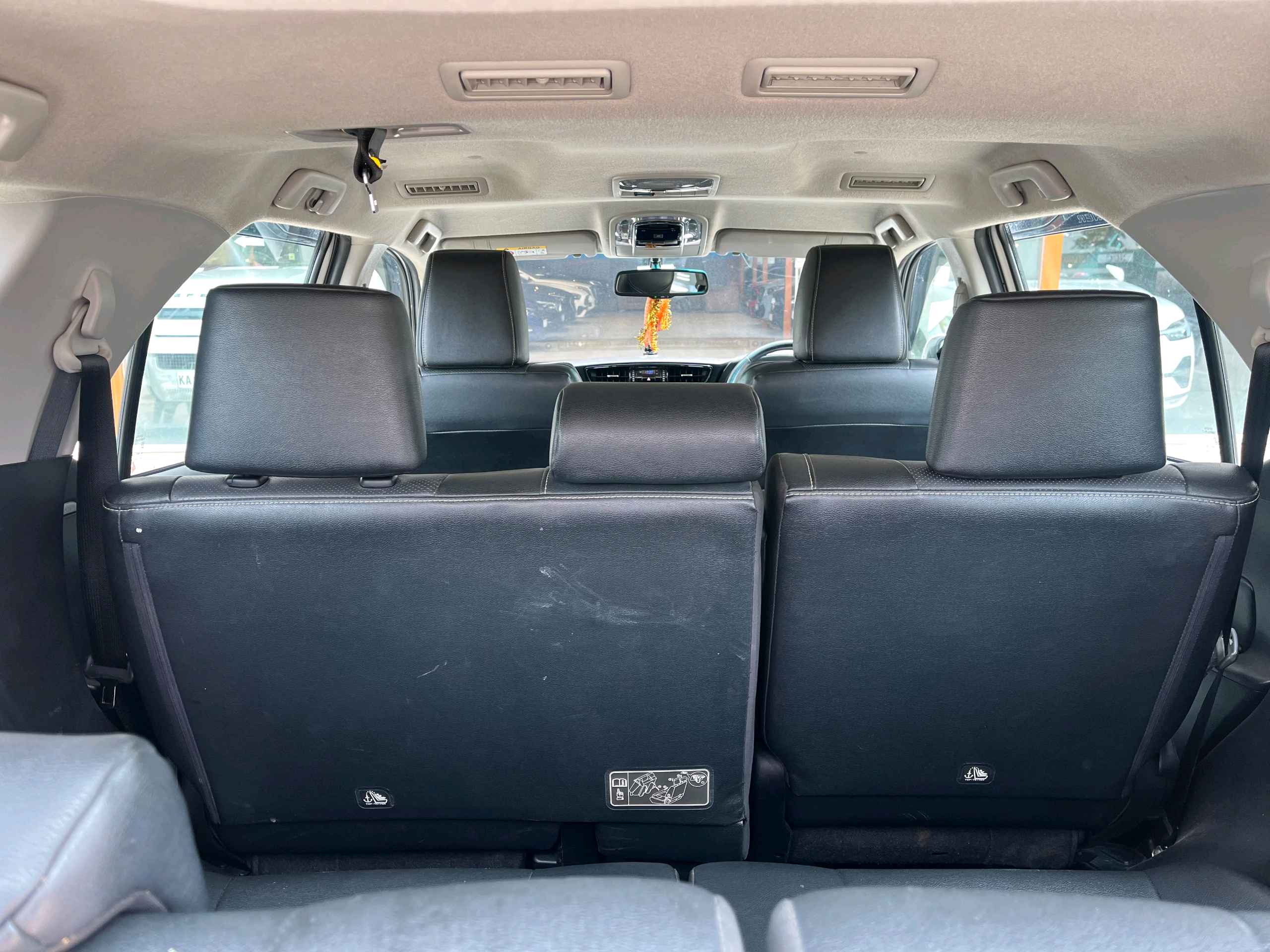 Toyota Fortuner photo 10