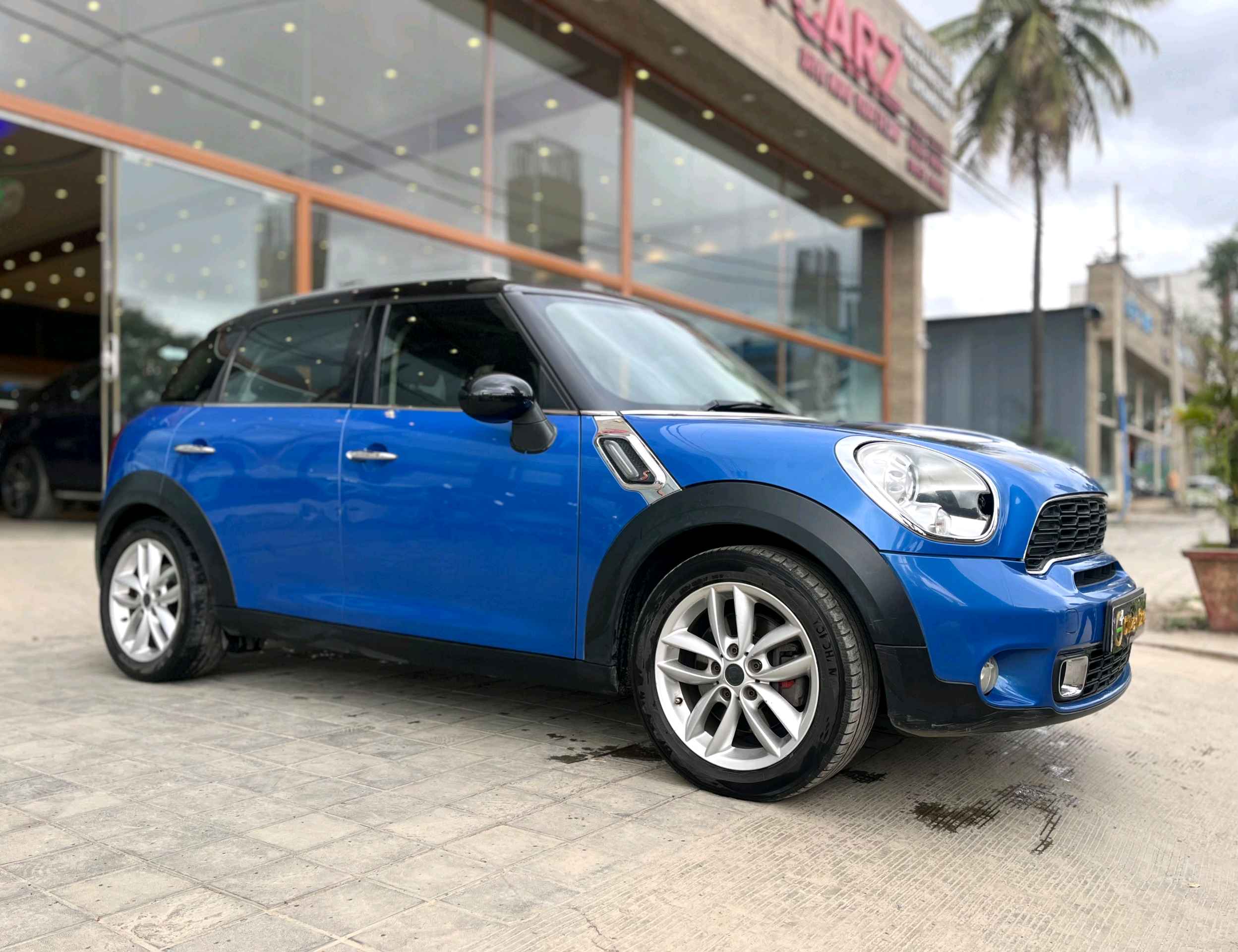 Mini Countryman photo 2