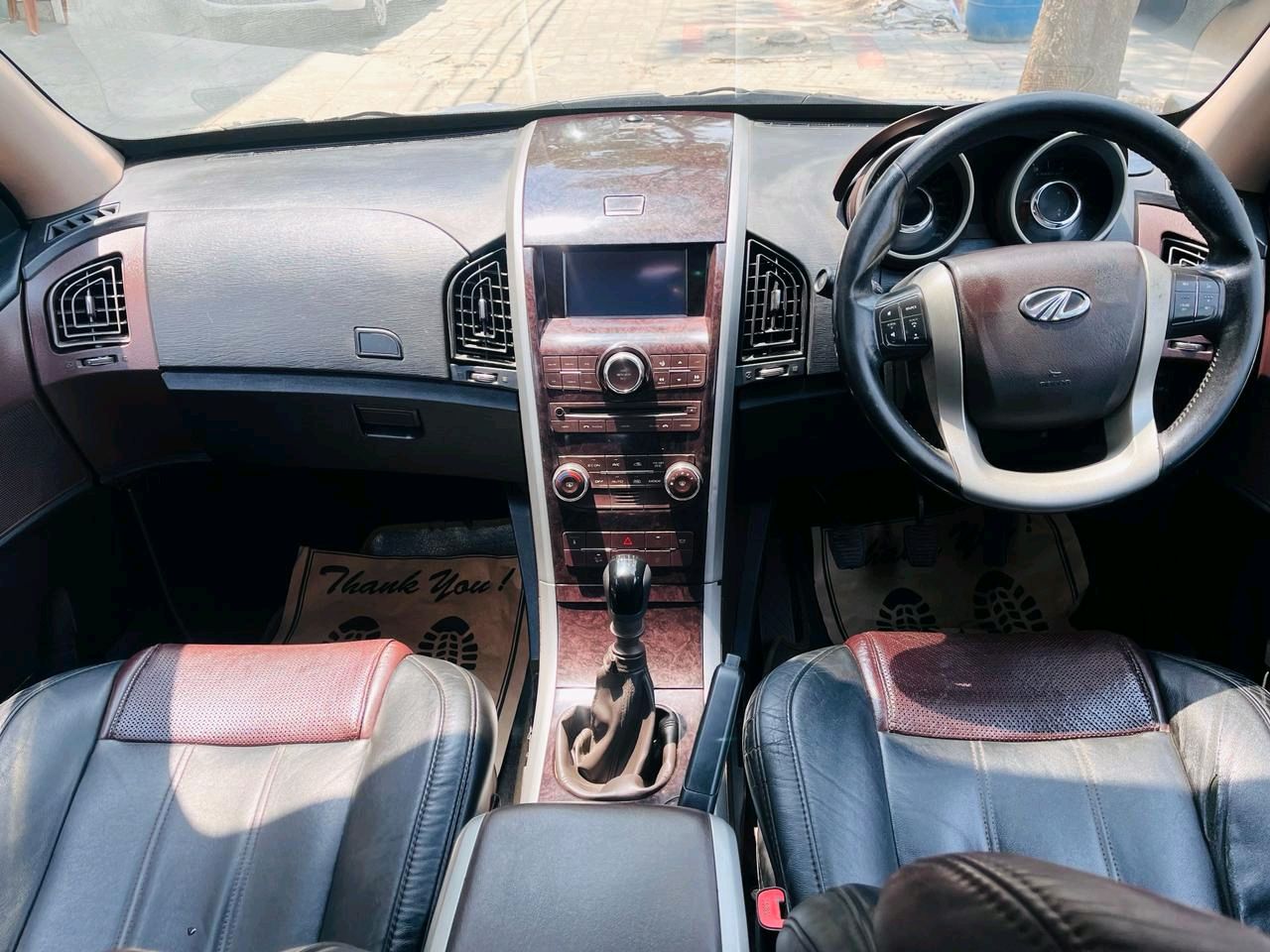 Mahindra Xuv 500 photo 4