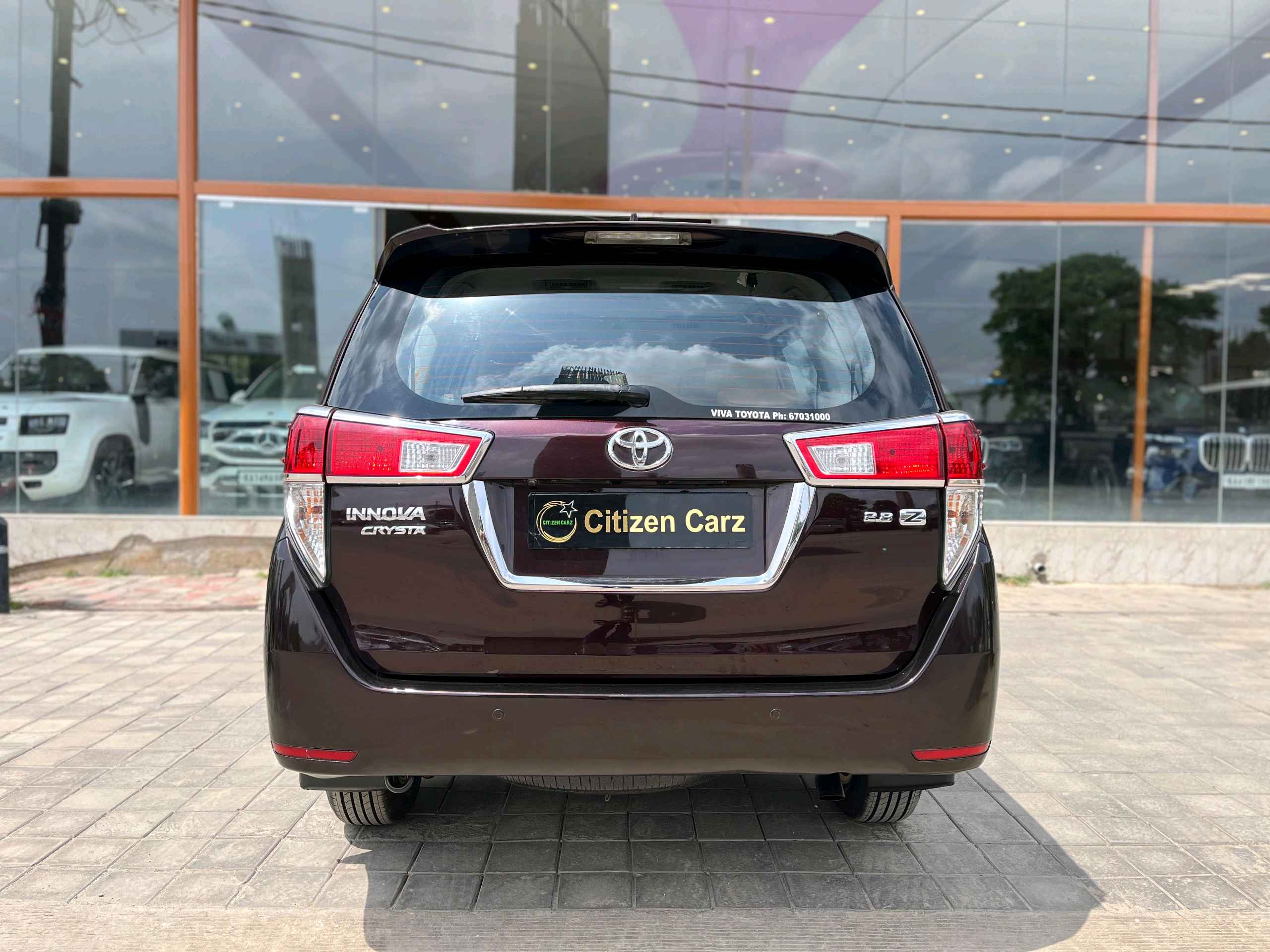 Toyota Innova Crysta photo 5