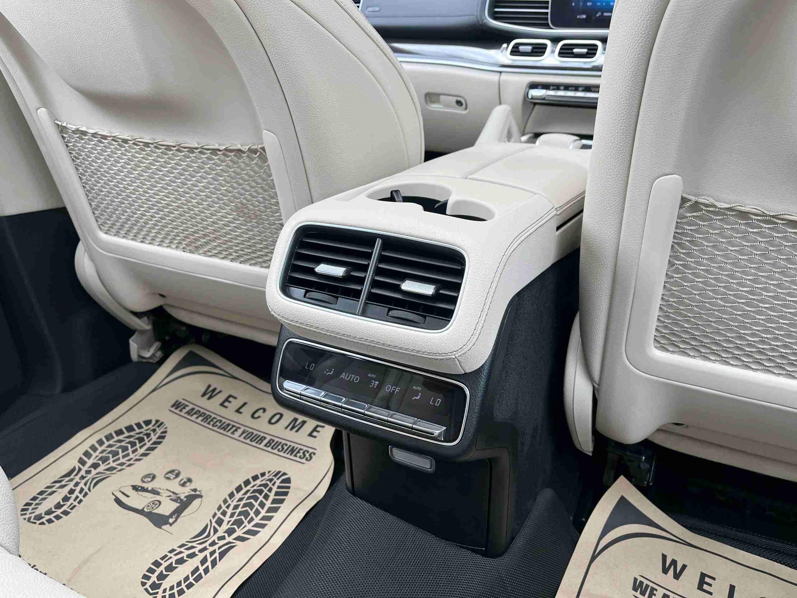 Mercedes Benz Gls photo 13