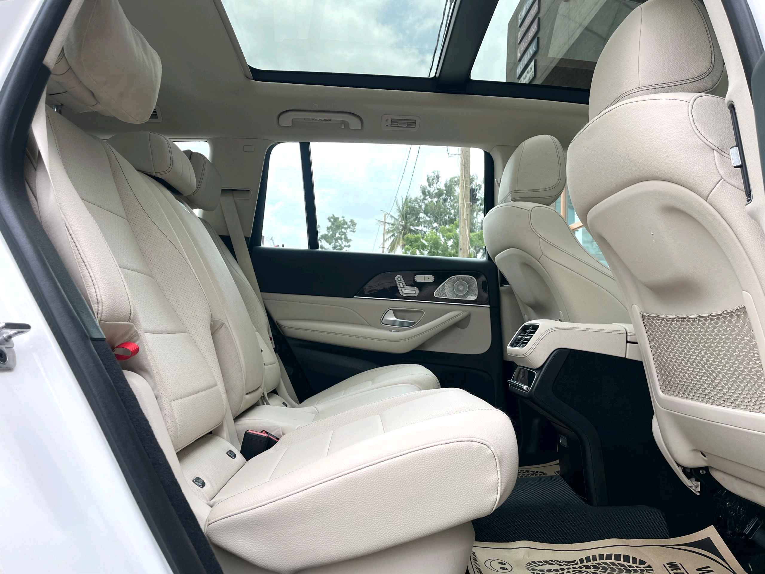 Mercedes Benz Gls photo 2