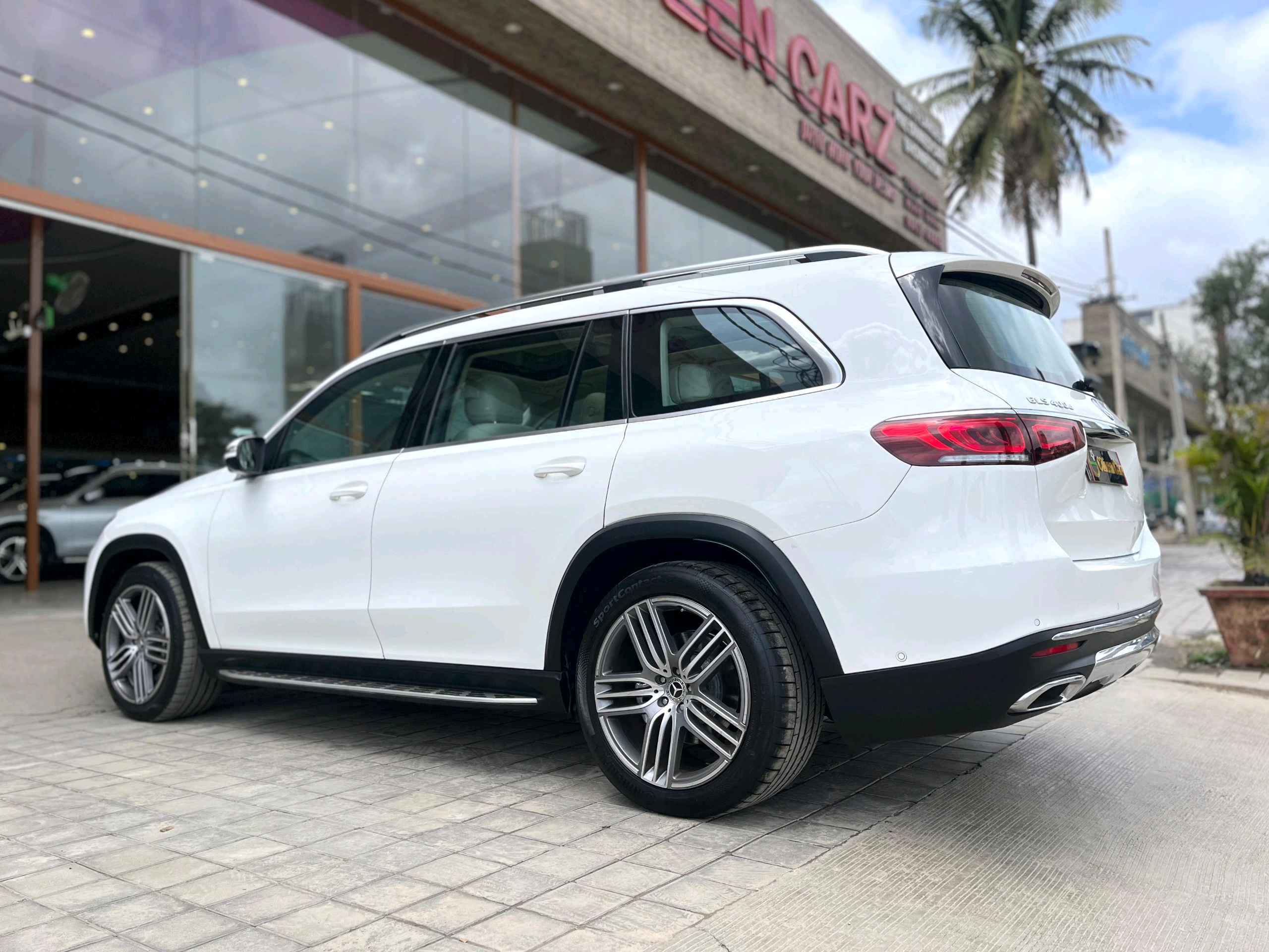 Mercedes Benz Gls photo 9
