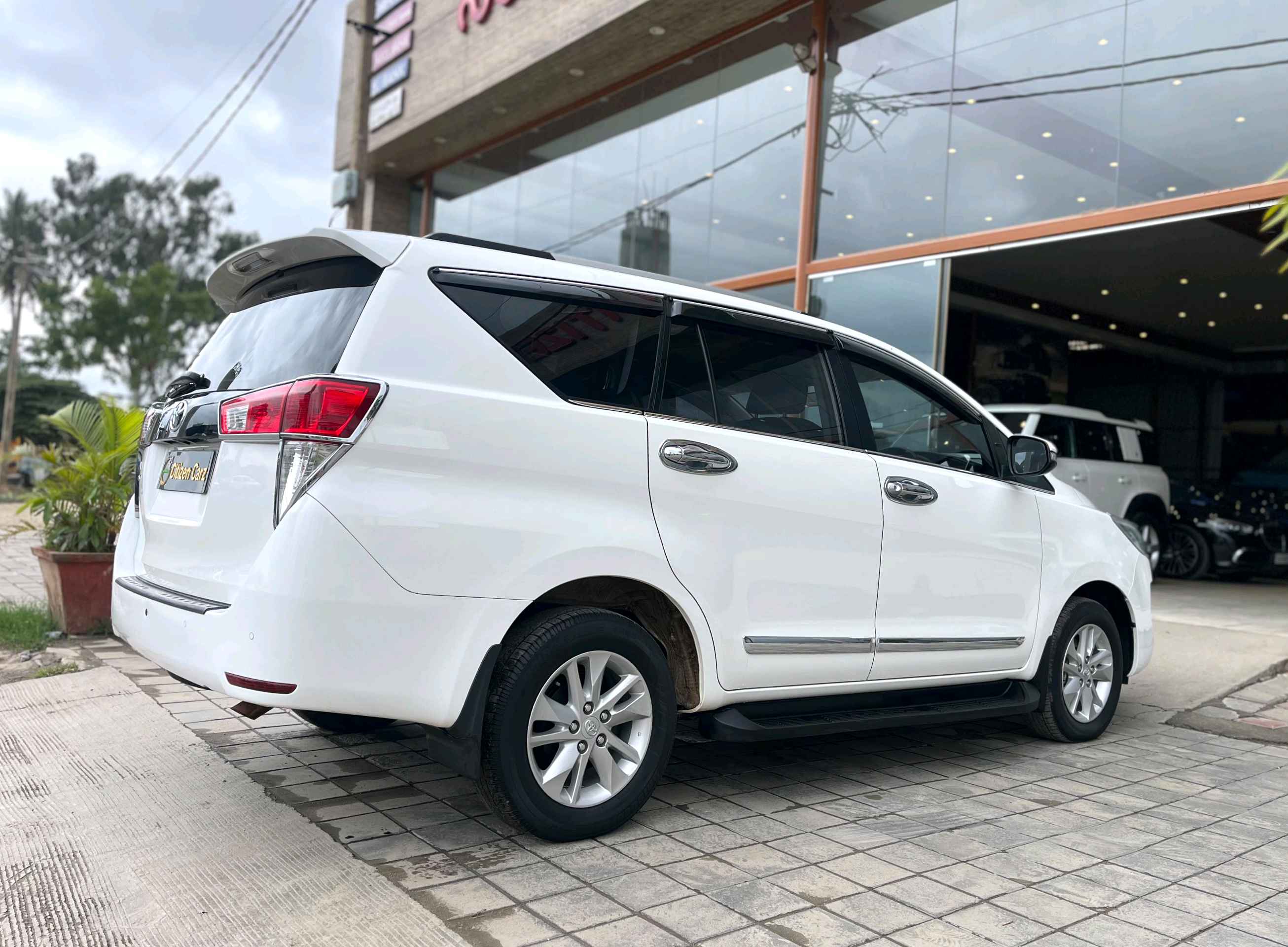 Toyota Innova Crysta photo 14
