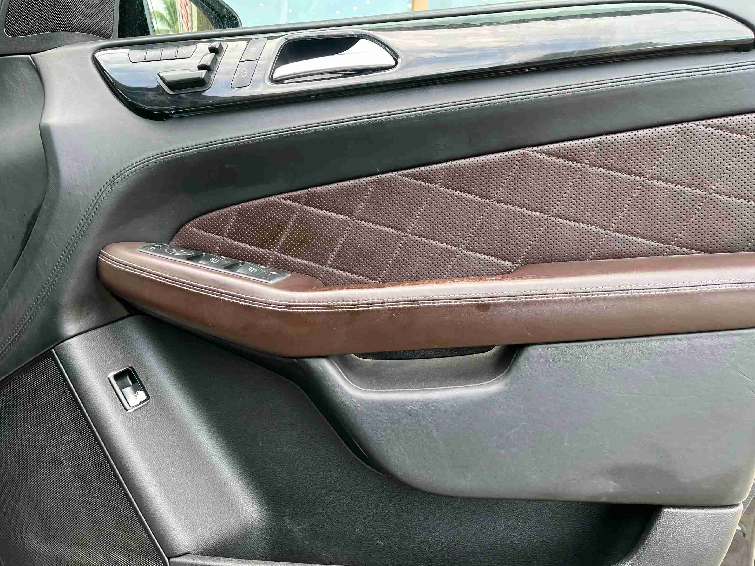 Mercedes Benz Ml Class photo 11