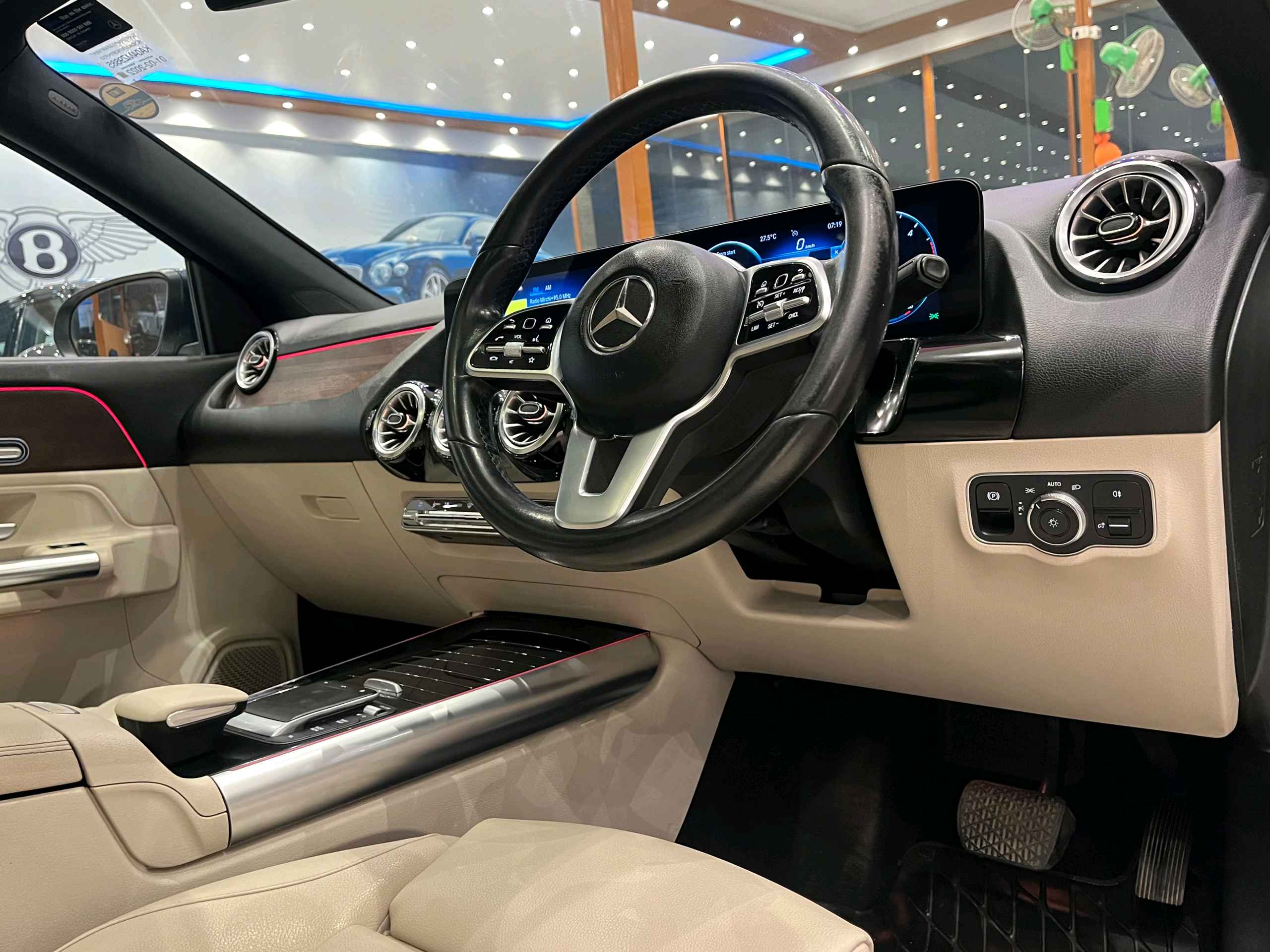 Mercedes Benz Gla photo 6