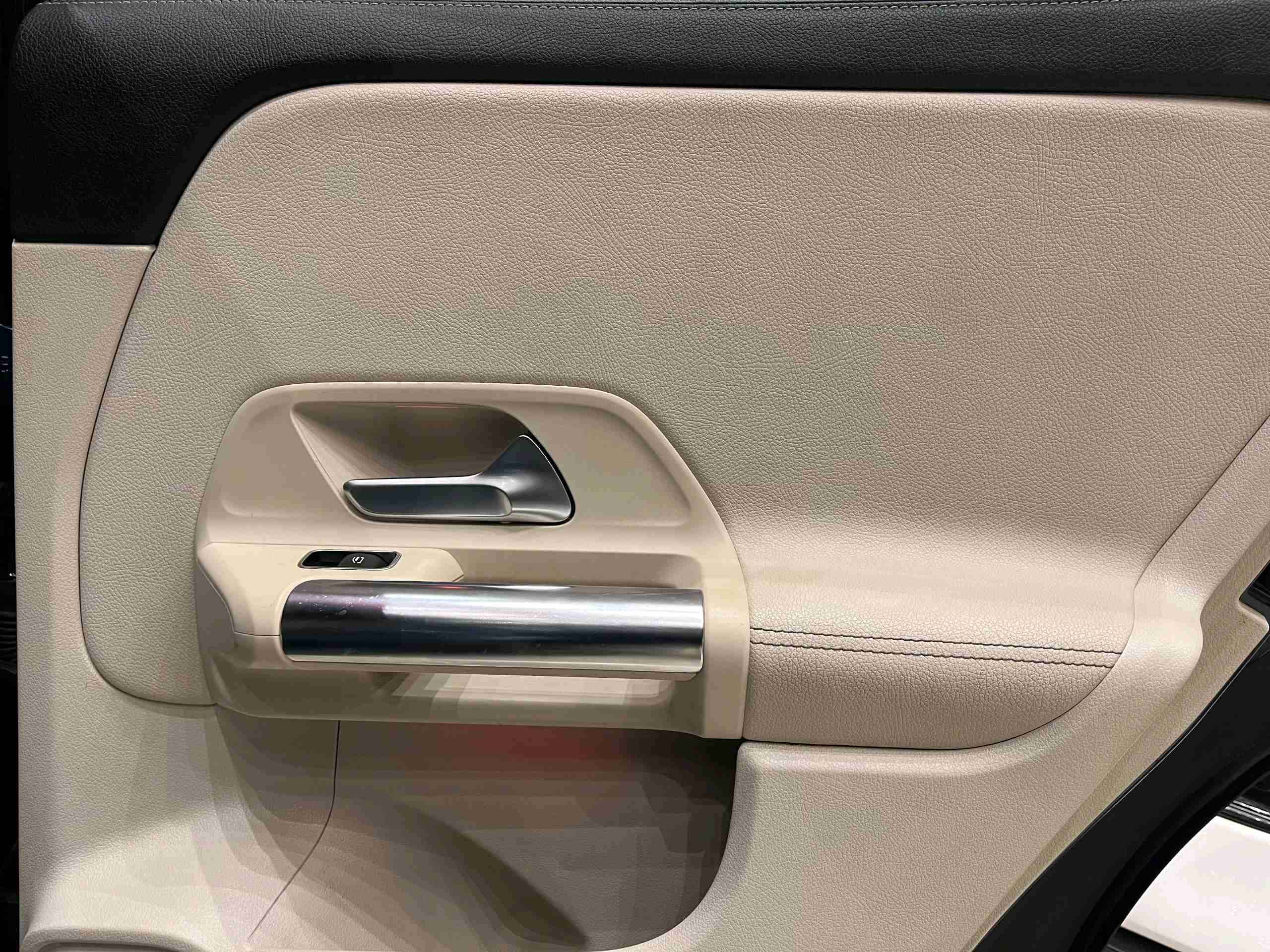 Mercedes Benz Gla photo 7