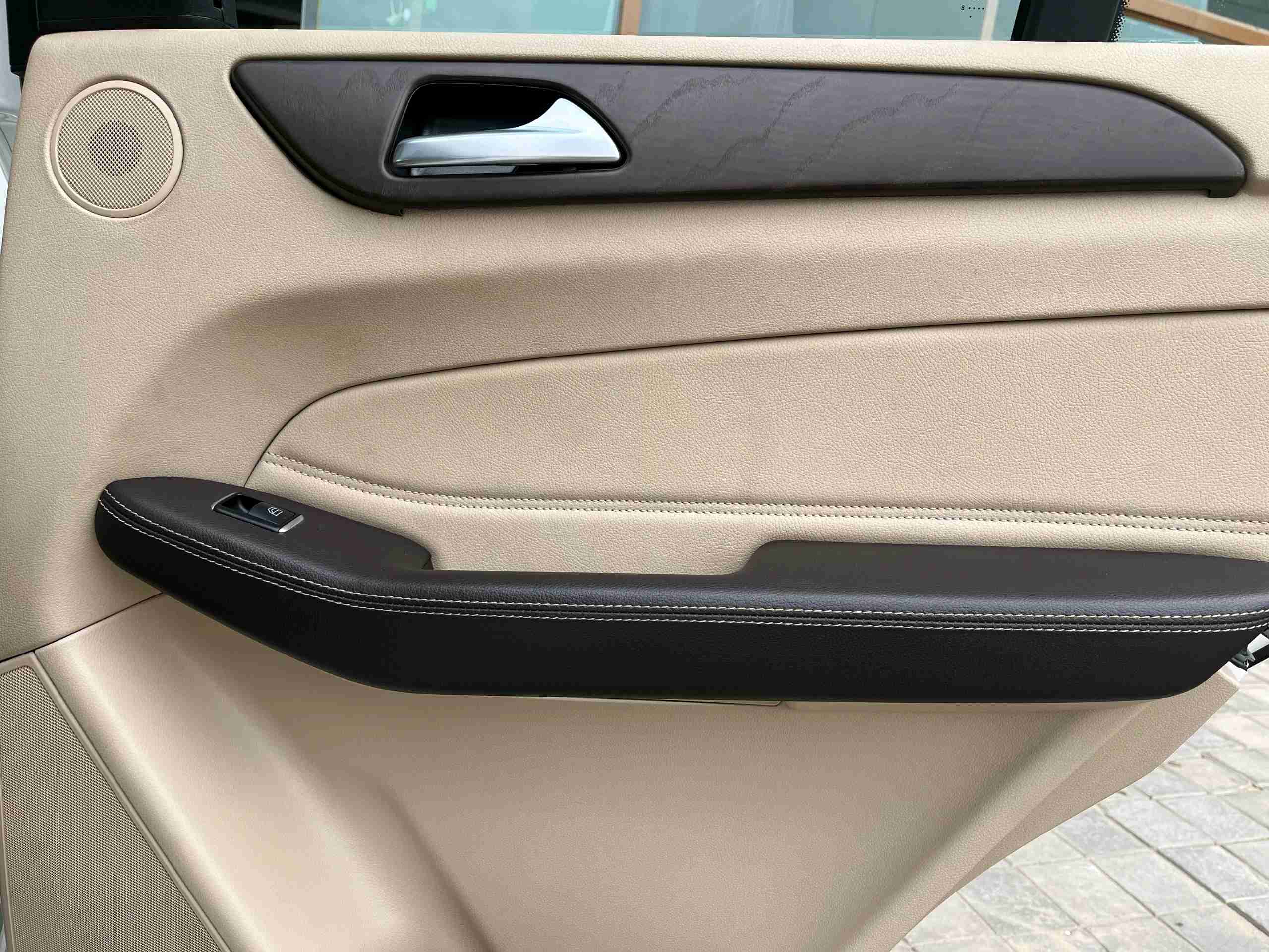 Mercedes Benz Gle photo 13