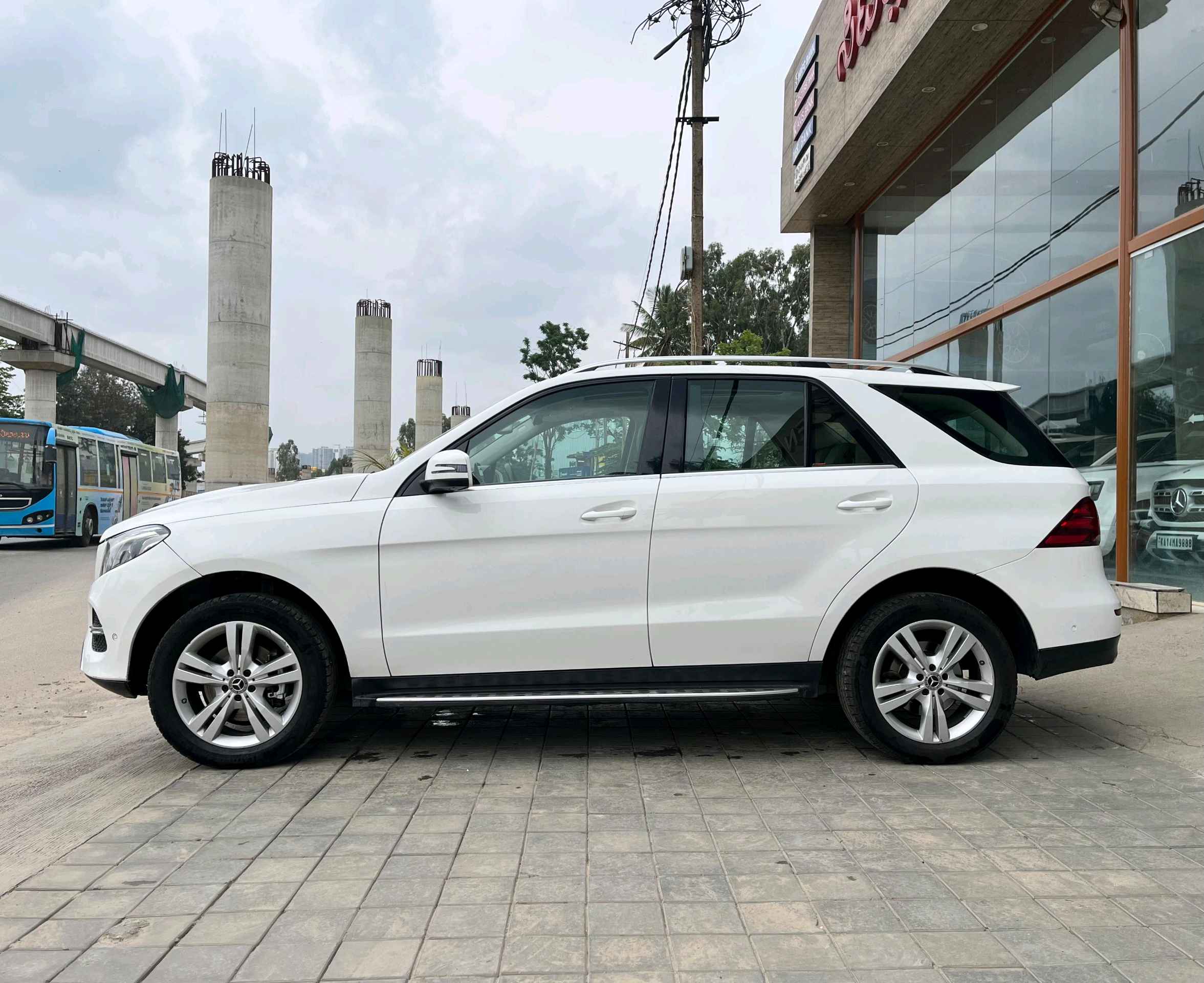 Mercedes Benz Gle photo 8