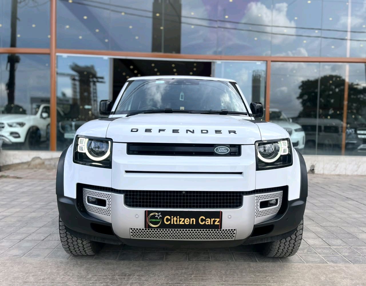 Land Rover Defender 110