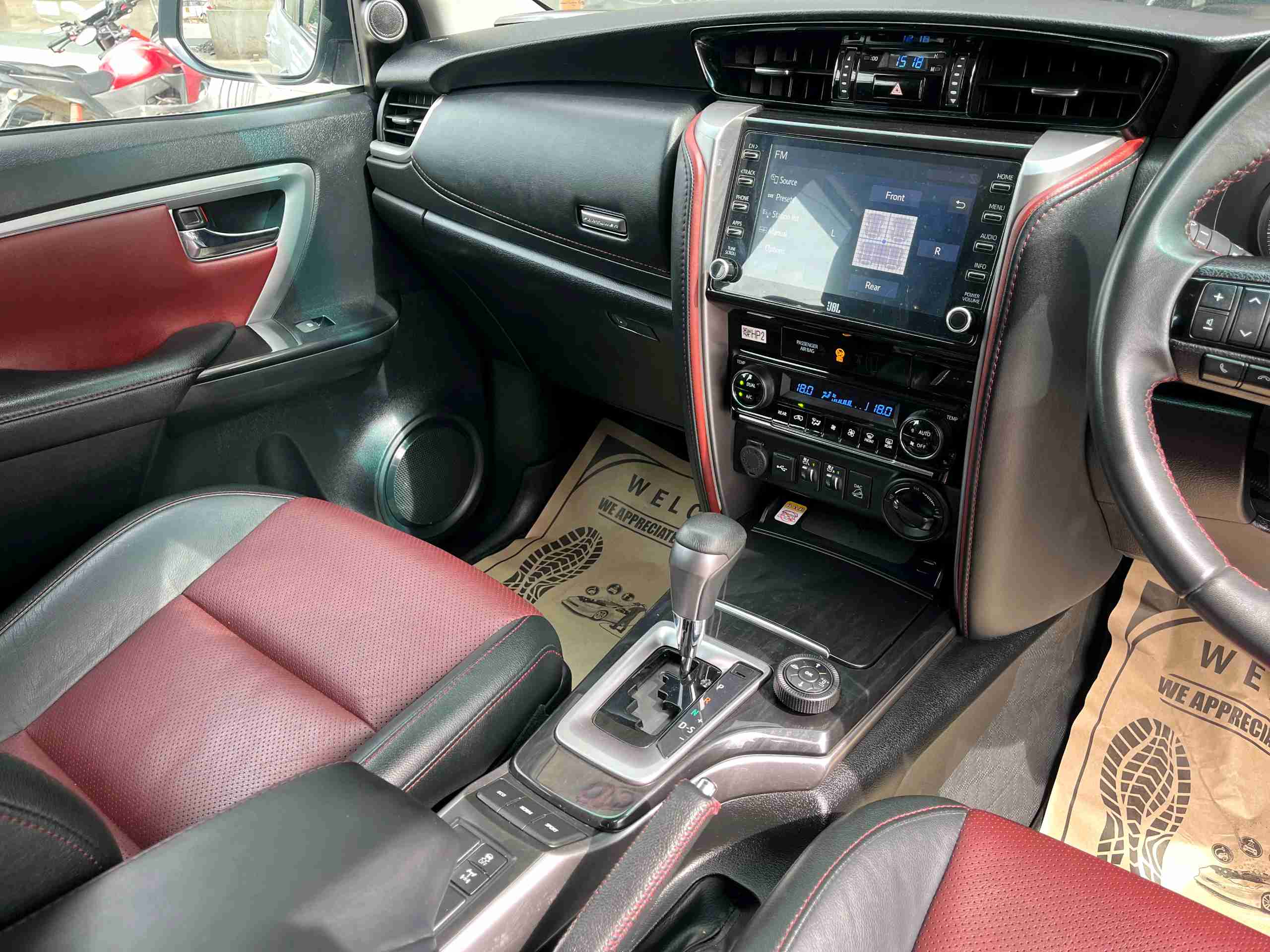 Toyota Fortuner Legender+ photo 4