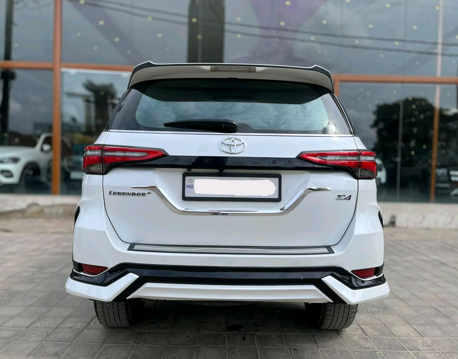 Toyota Fortuner Legender+ photo 6