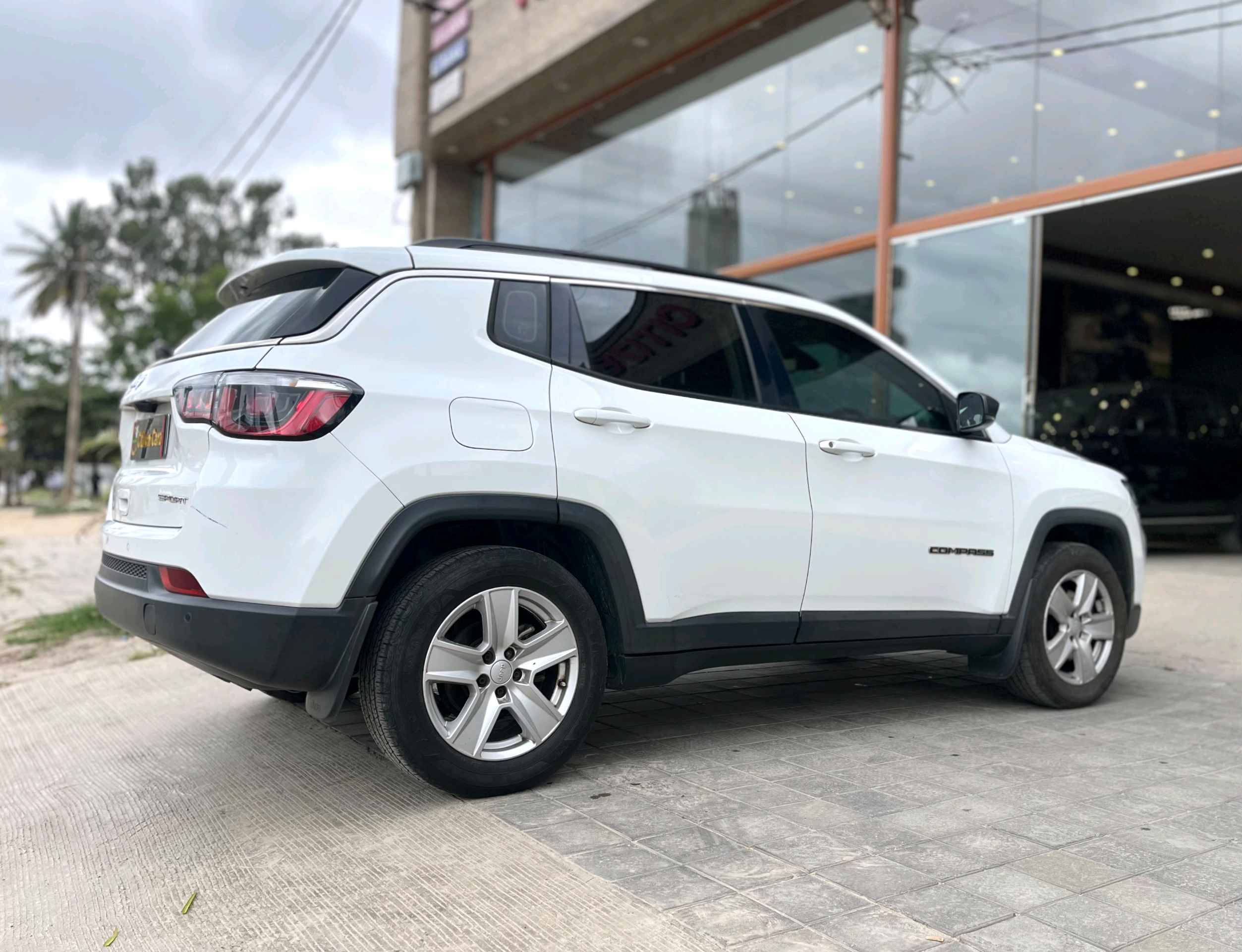 Jeep Compass photo 7