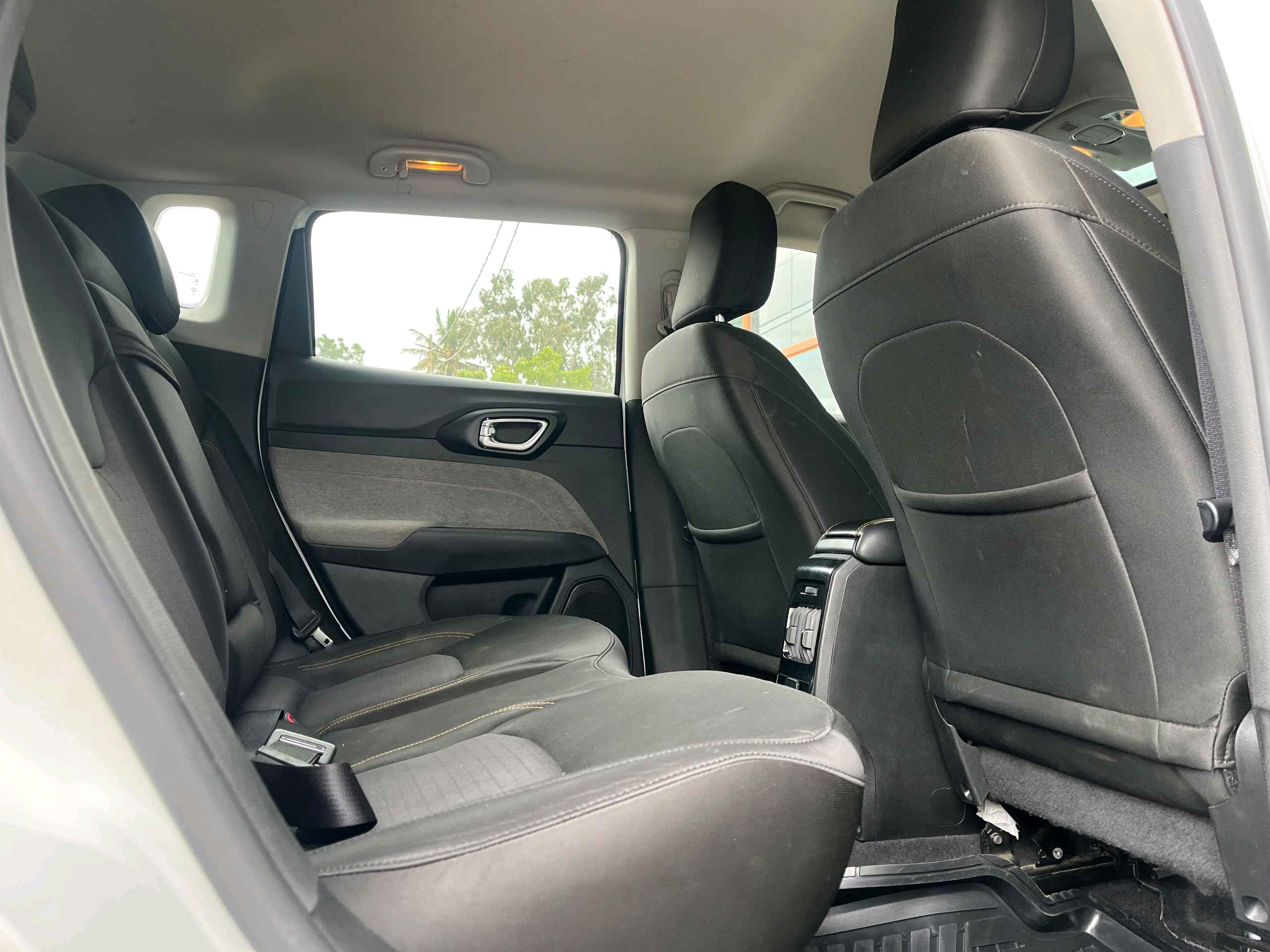 Jeep Compass photo 8
