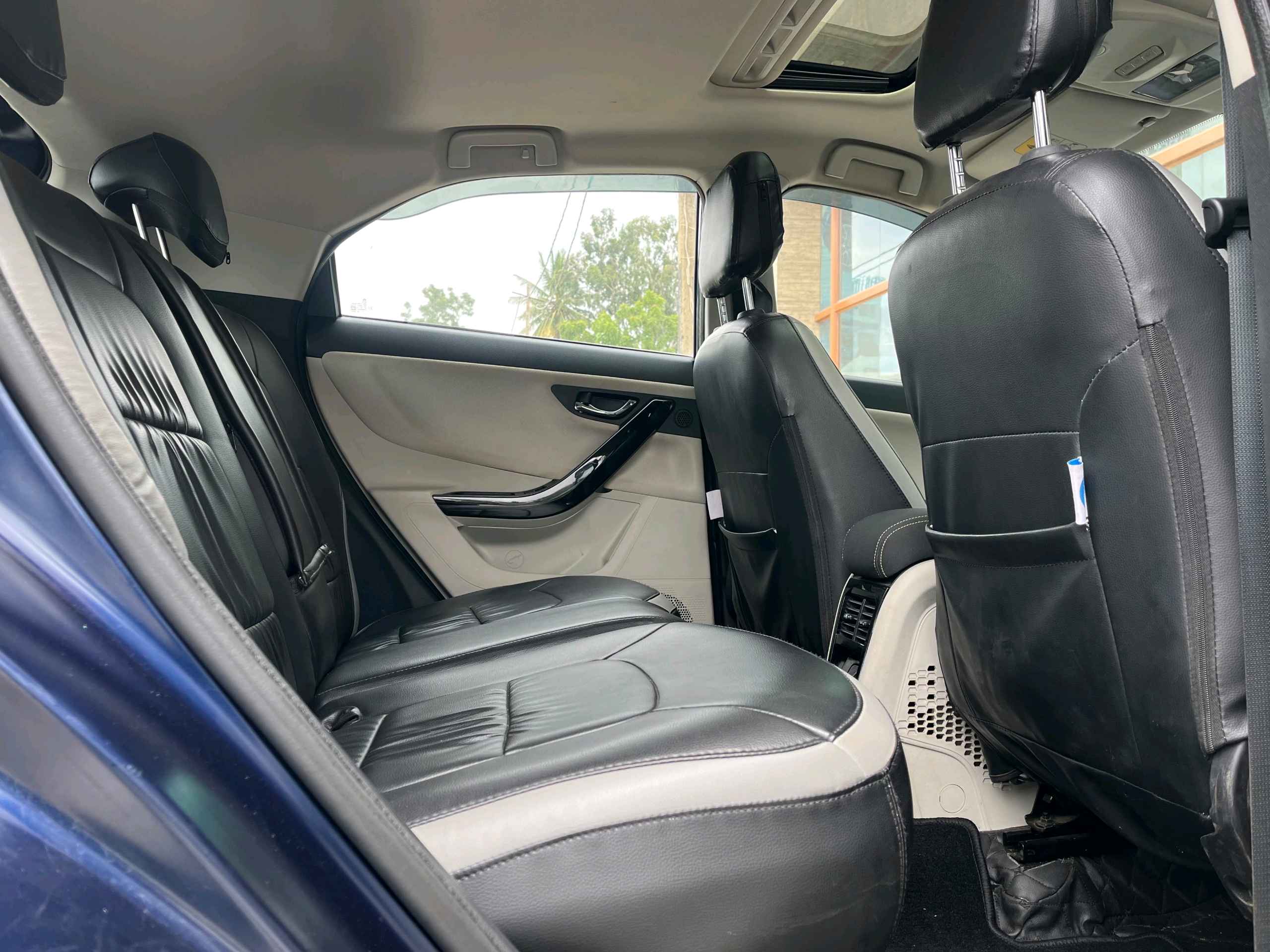 Tata Nexon photo 4