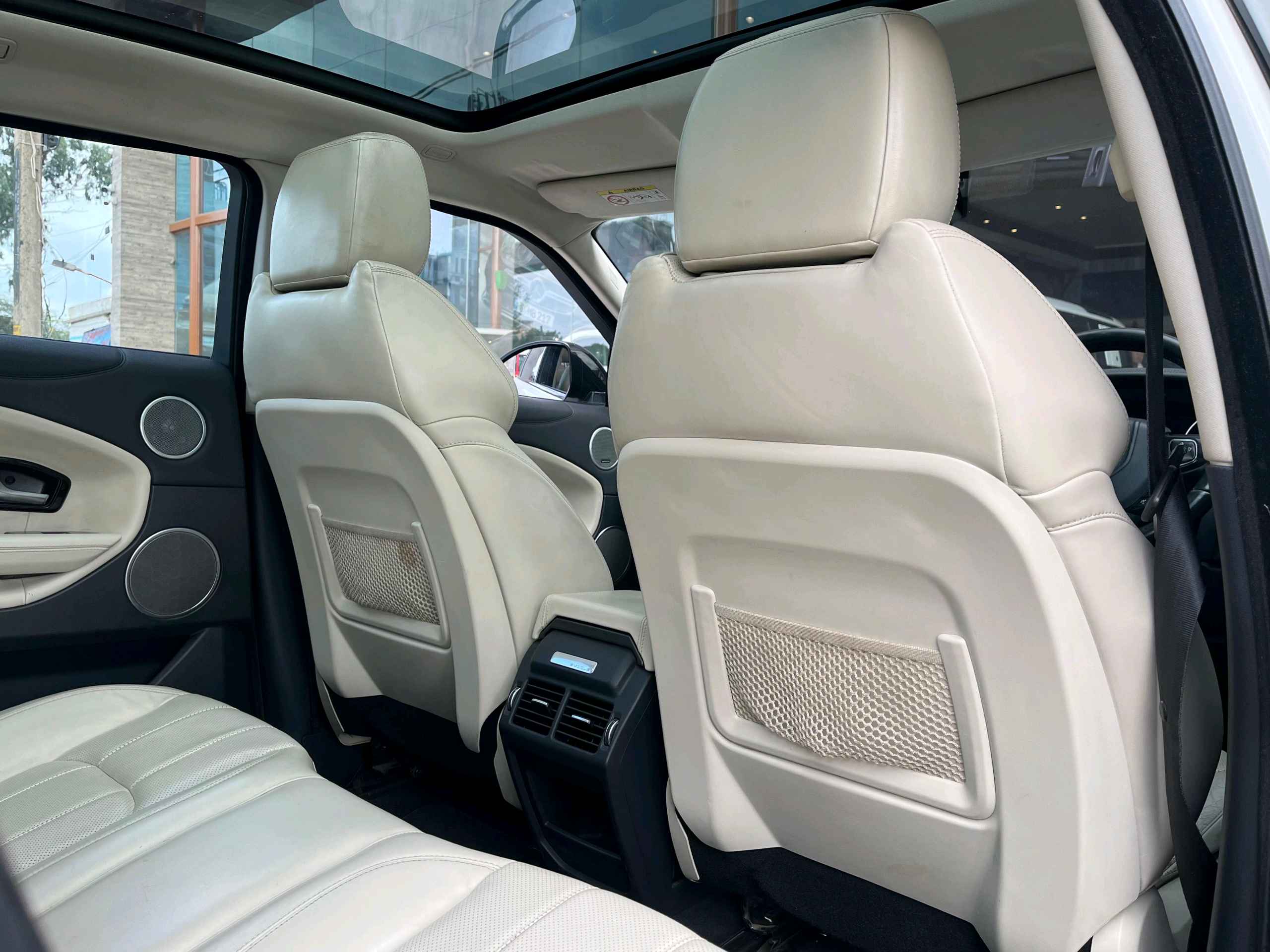 Land Rover Discovery Sport photo 6