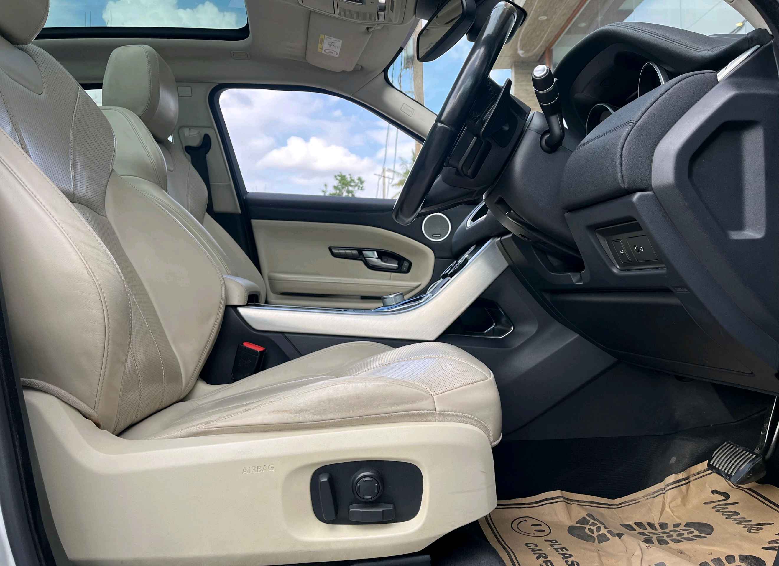 Land Rover Discovery Sport photo 7