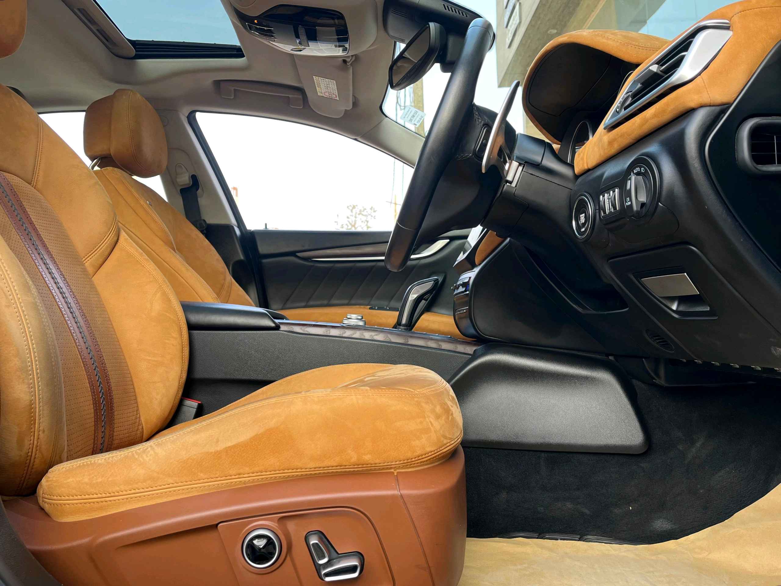 Maserati Ghibli photo 10
