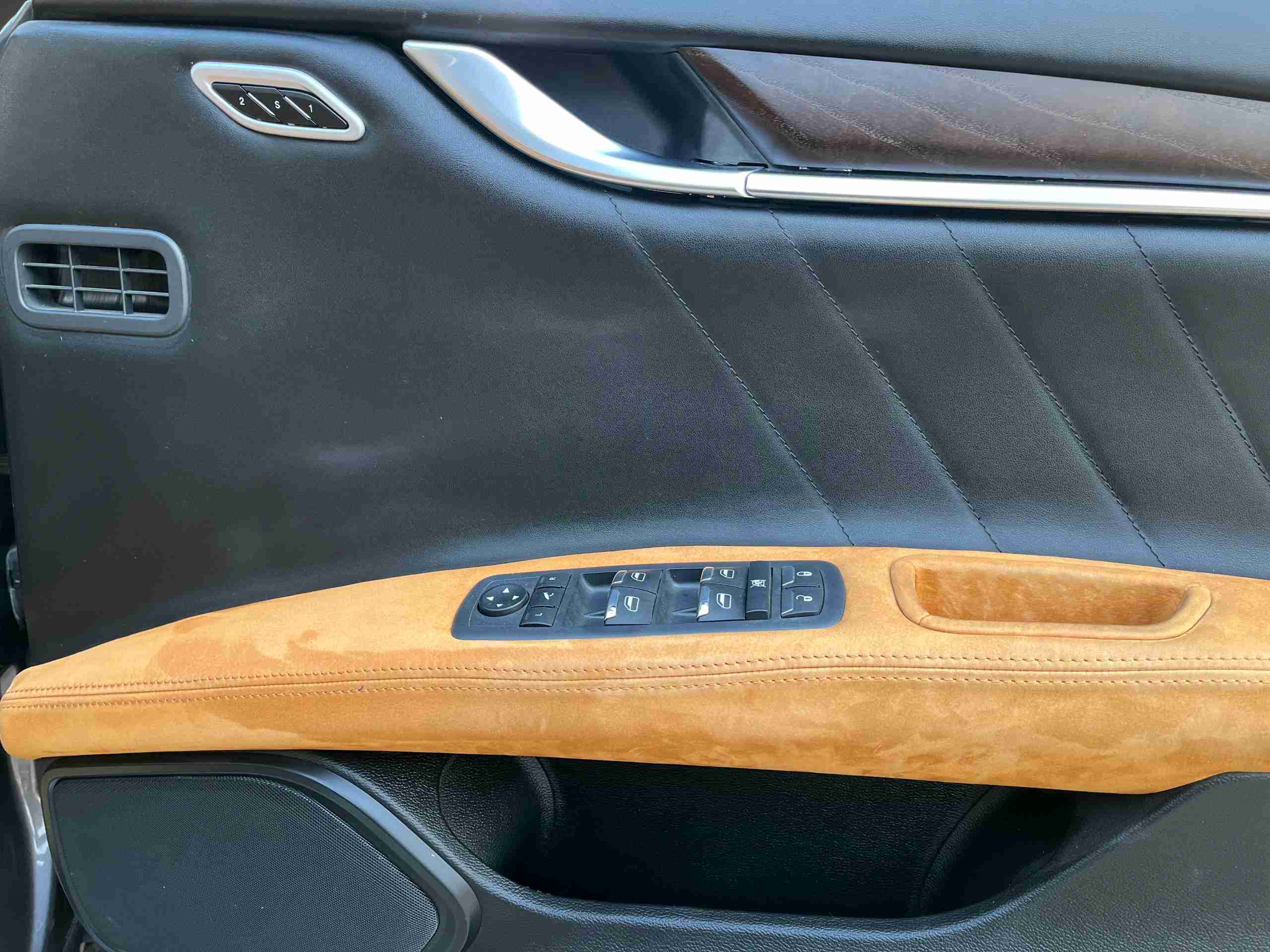 Maserati Ghibli photo 5
