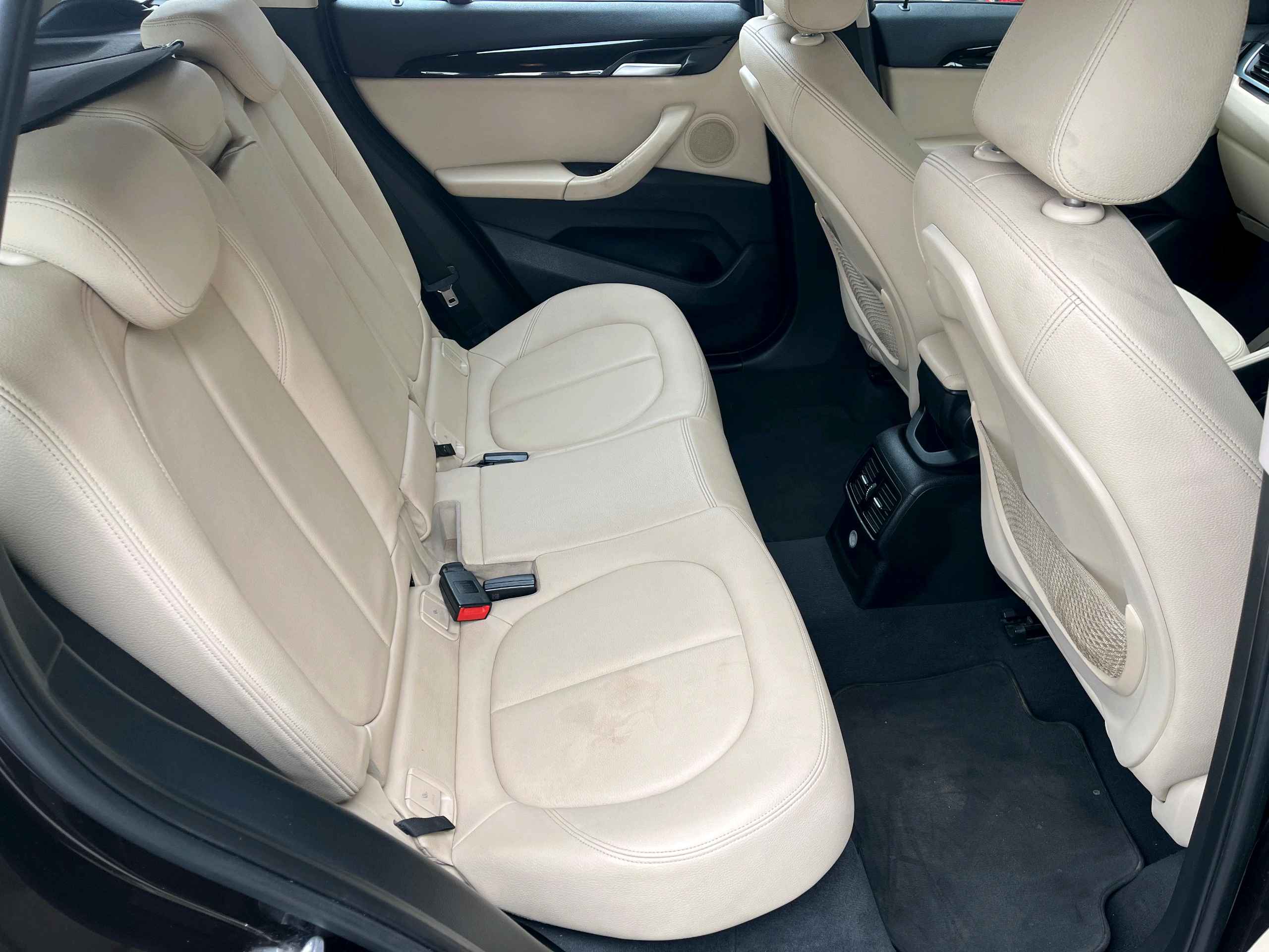 BMW X1 photo 8