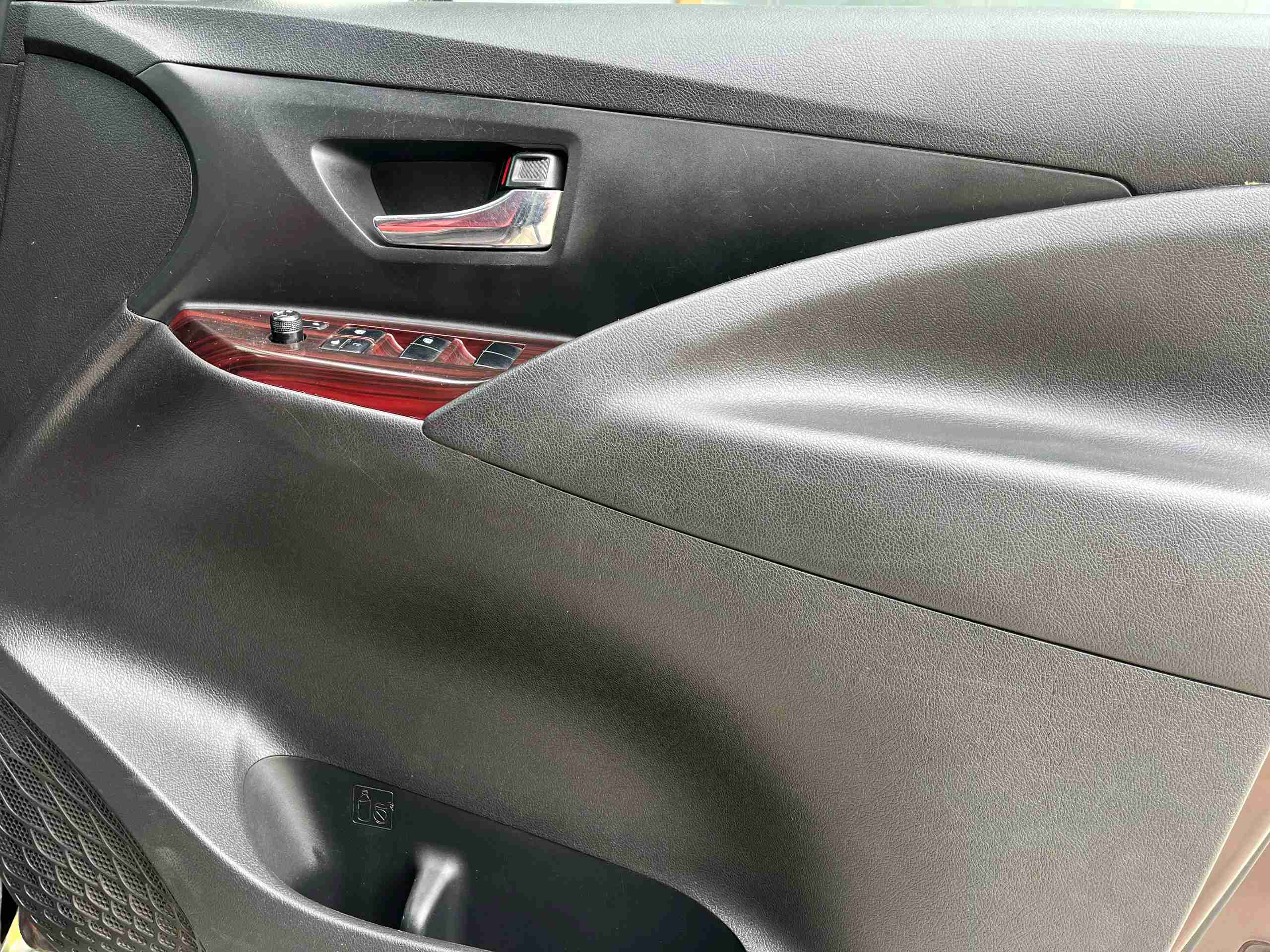 Toyota Innova Crysta photo 15