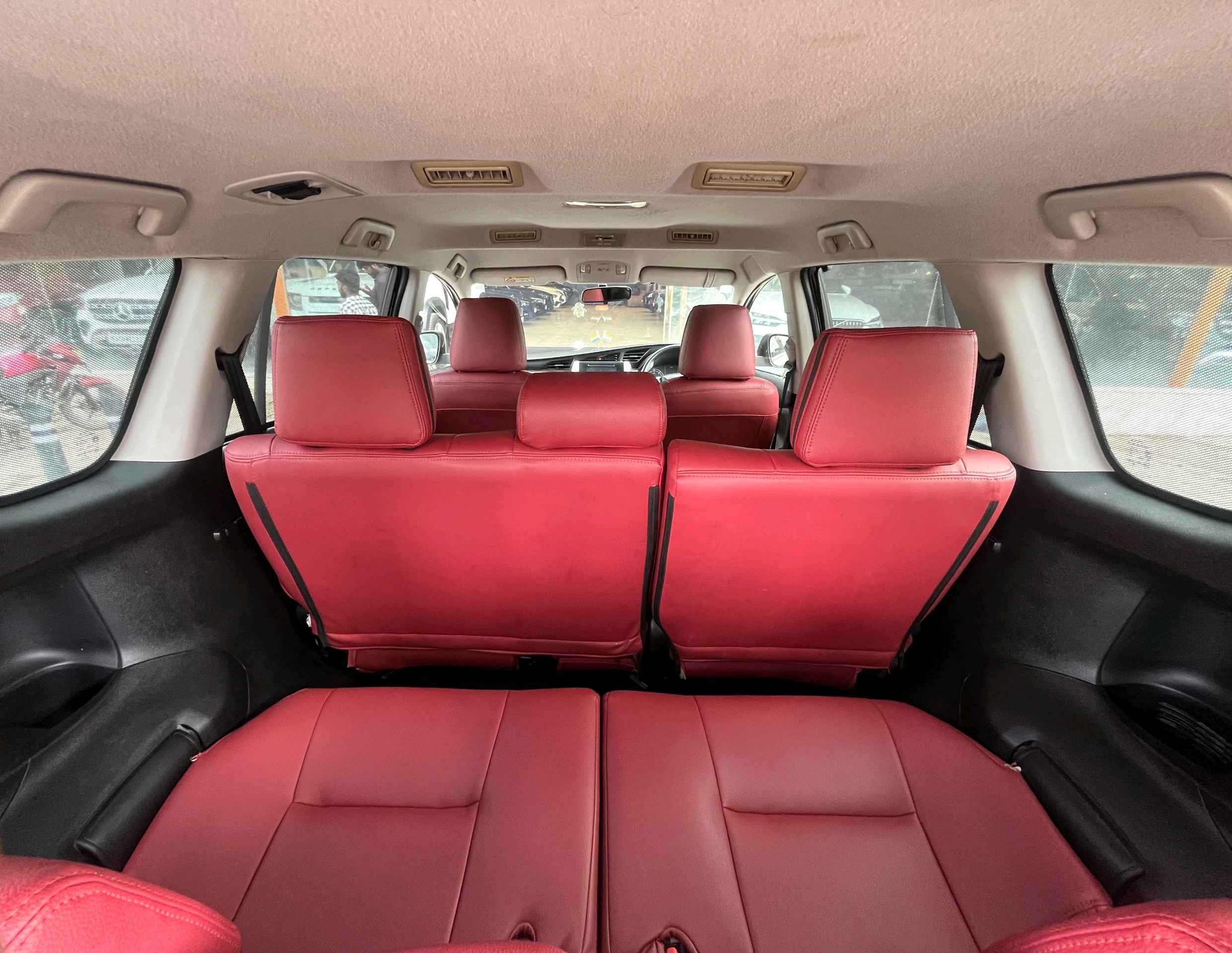 Toyota Innova Crysta photo 11